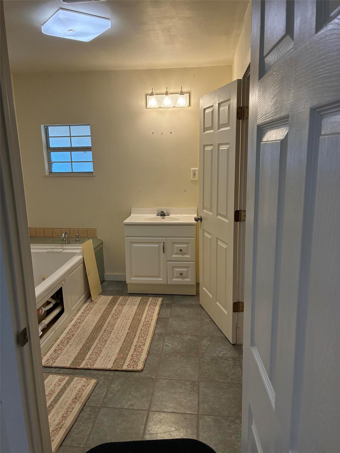 401 Airport RD, Marathon, TX 79842 photo 5