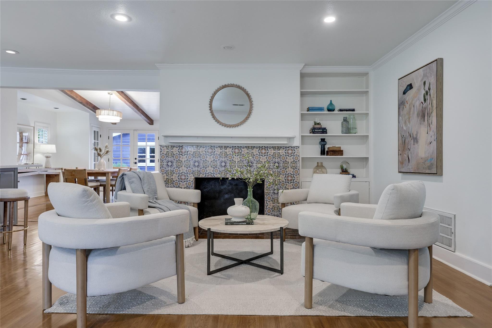2908 Perry LN, Austin, TX 78731 photo 5