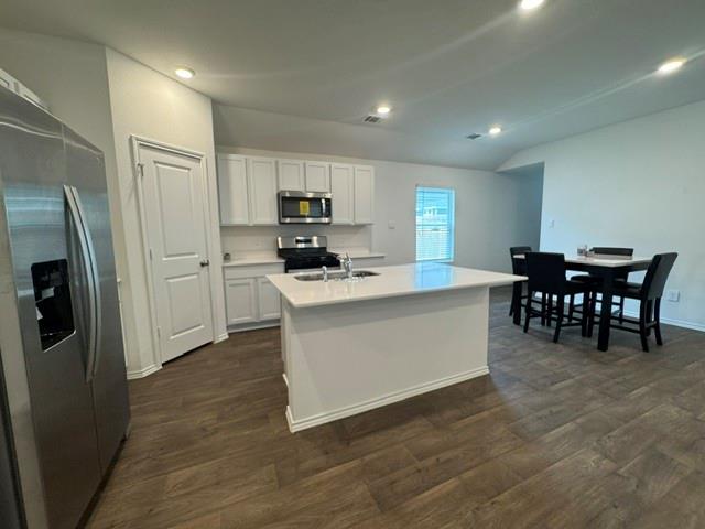 190 Celosia LOOP, Kyle, TX 78640 photo 2