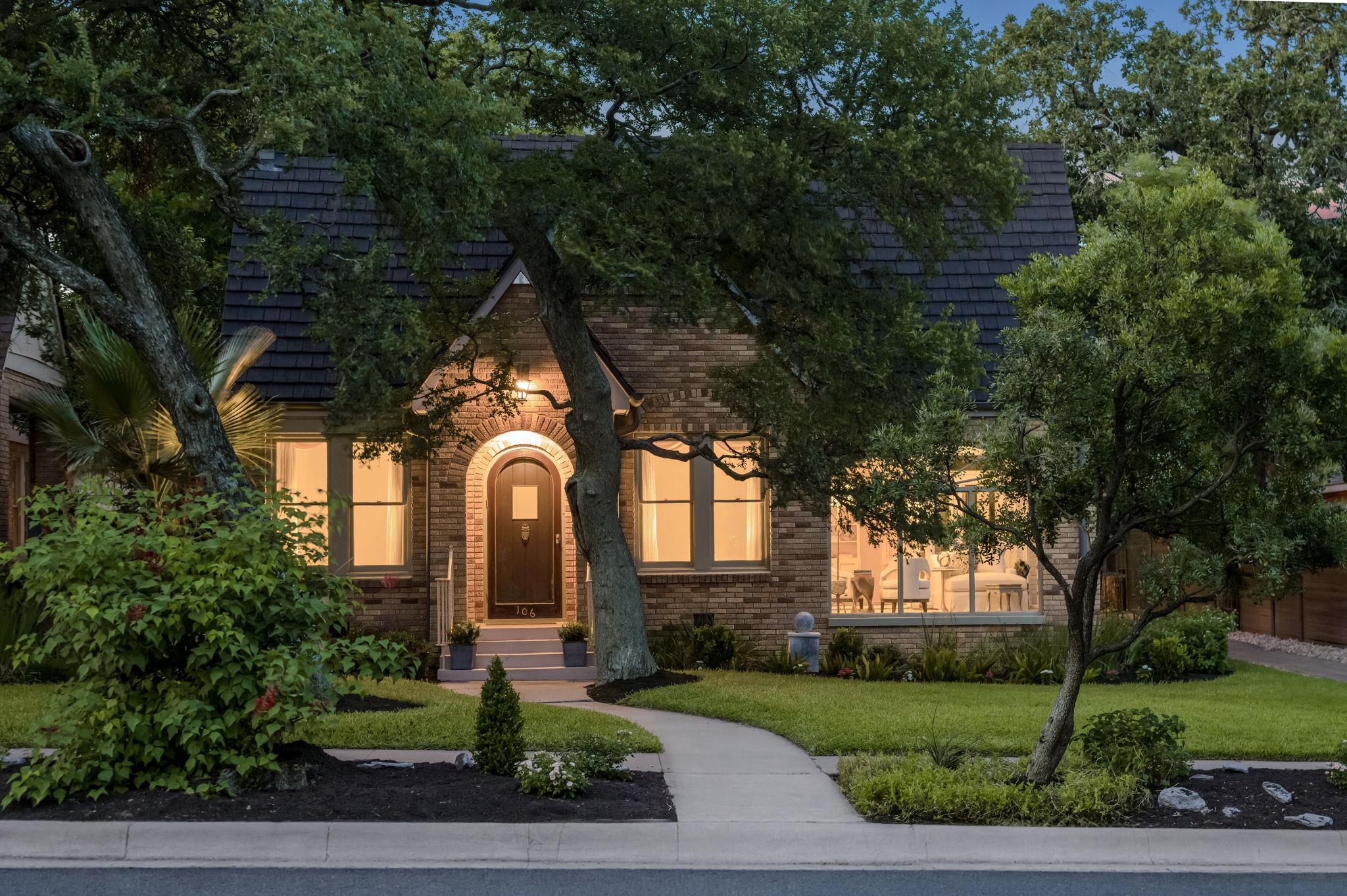 106 Laurel LN, Austin, TX 78705 photo 2
