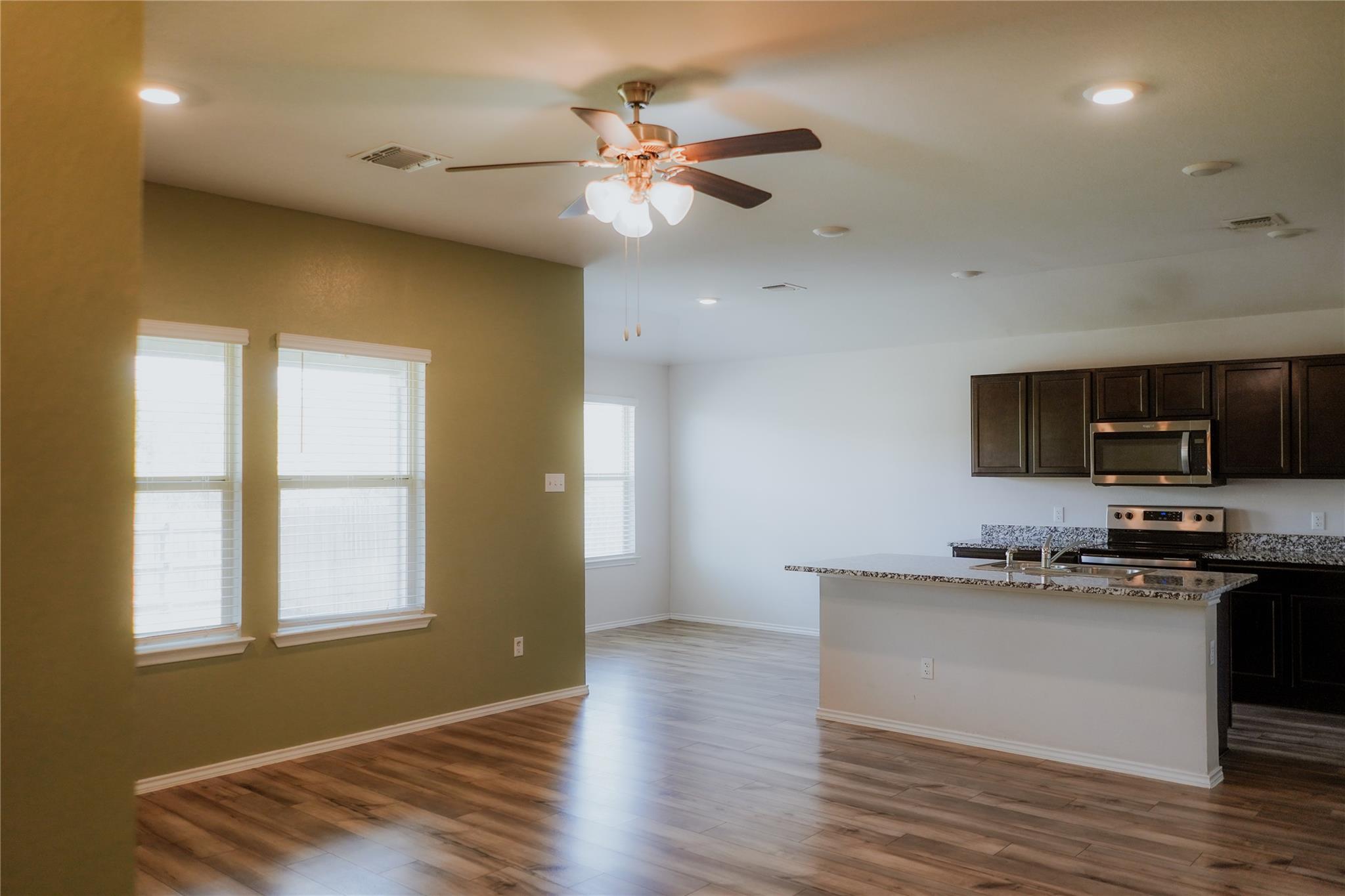 1316 Zetsche CT, Temple, TX 76504 photo 4