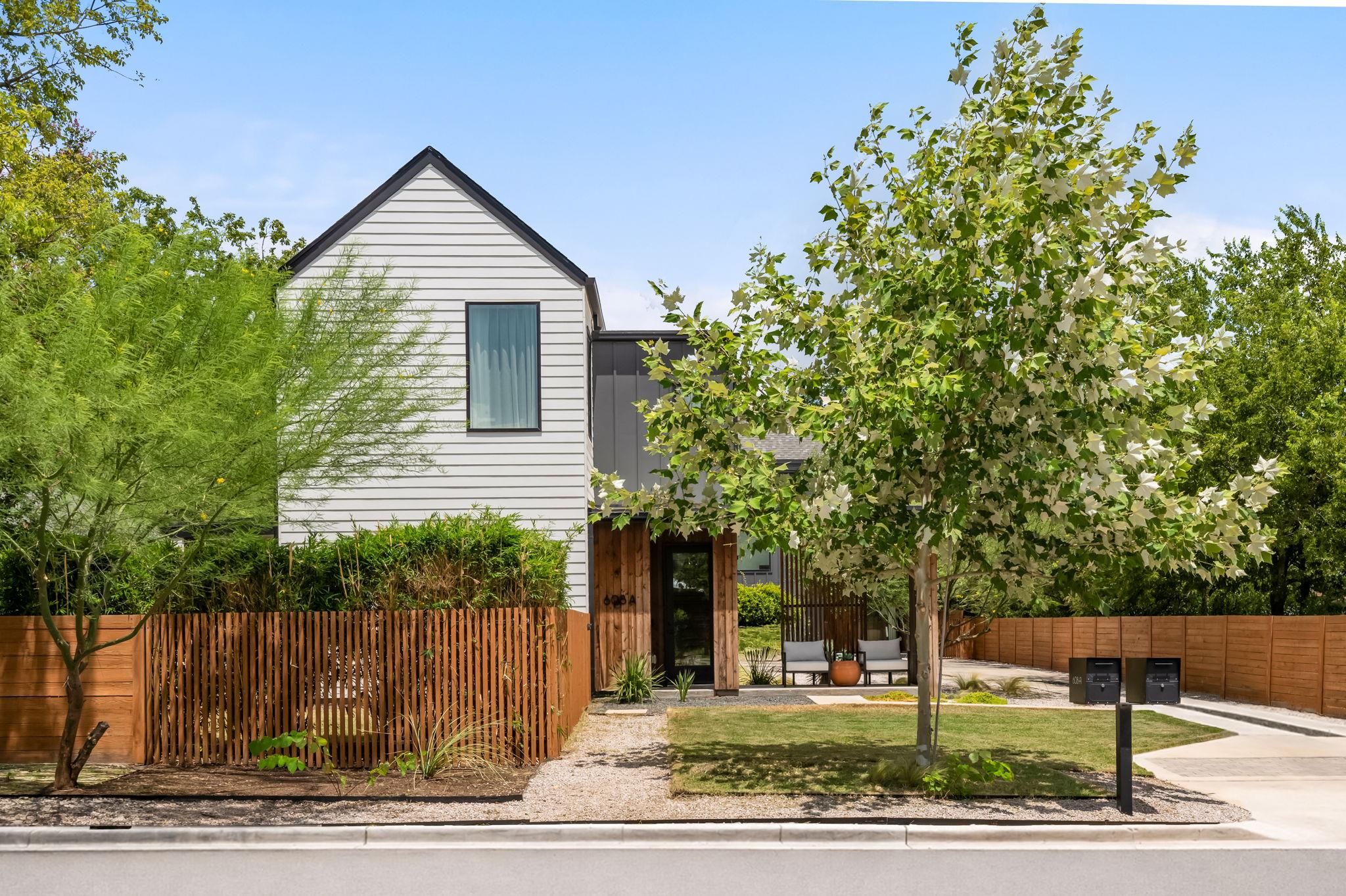 Brentwood Condominiums