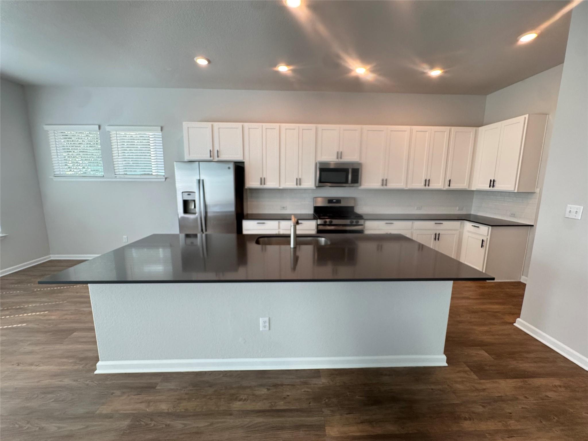 3000 Chisholm Trail RD #35, Round Rock, TX 78681 photo 2