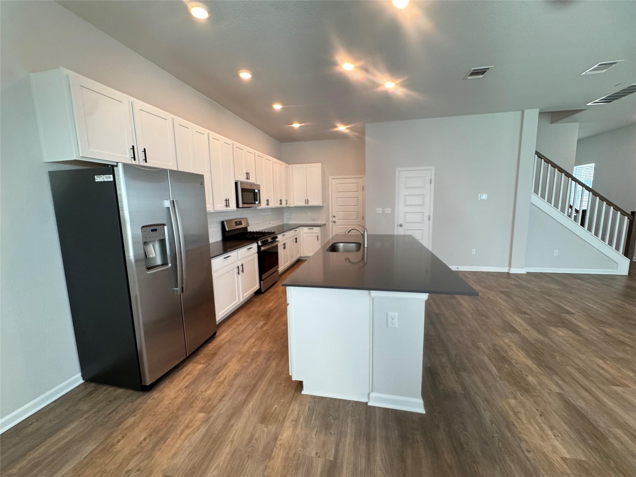 3000 Chisholm Trail RD #35, Round Rock, TX 78681 photo 4