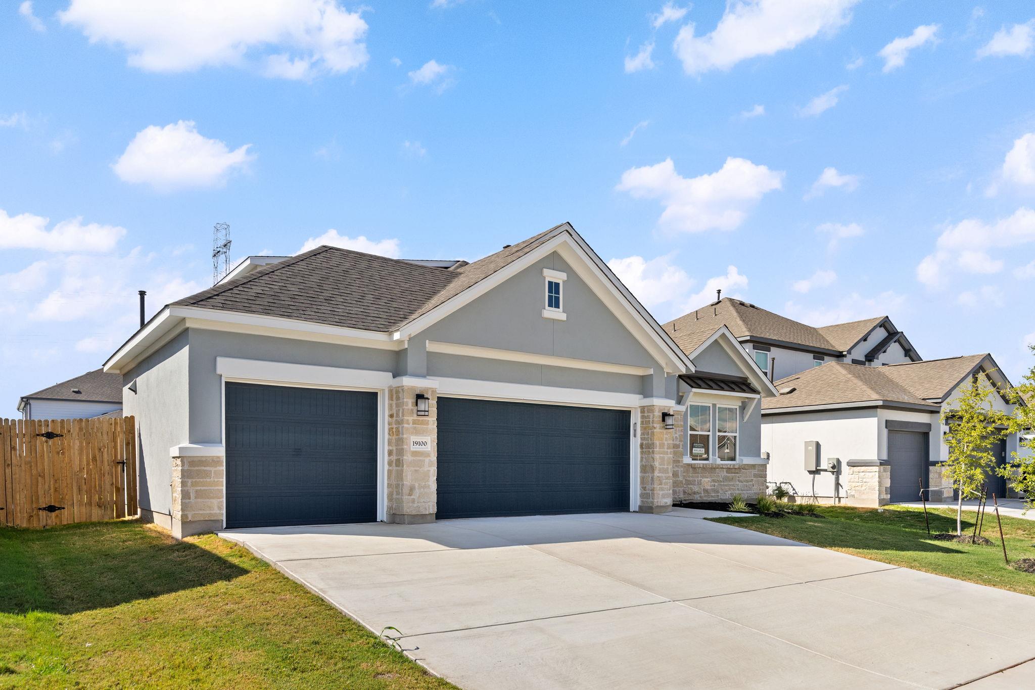 19100 Ariel Elena WAY, Pflugerville, TX 78660 photo 2