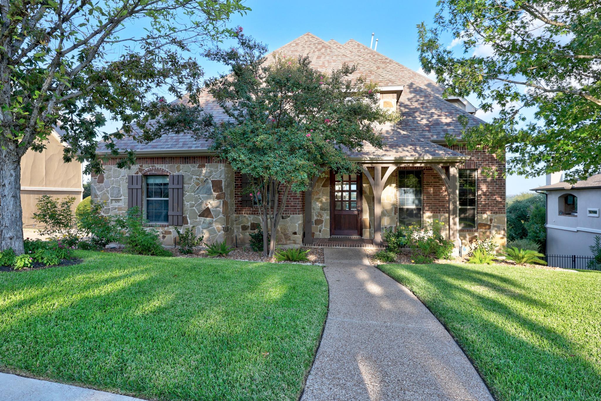 309 Santaluz LN, Austin, TX 78732 photo 2