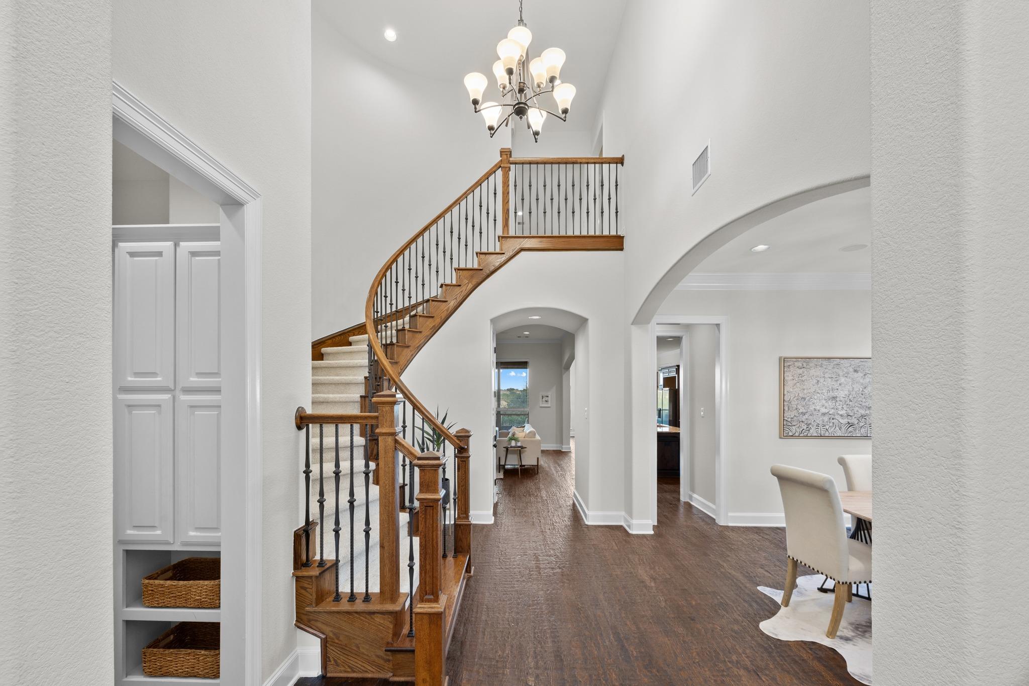 309 Santaluz LN, Austin, TX 78732 photo 3
