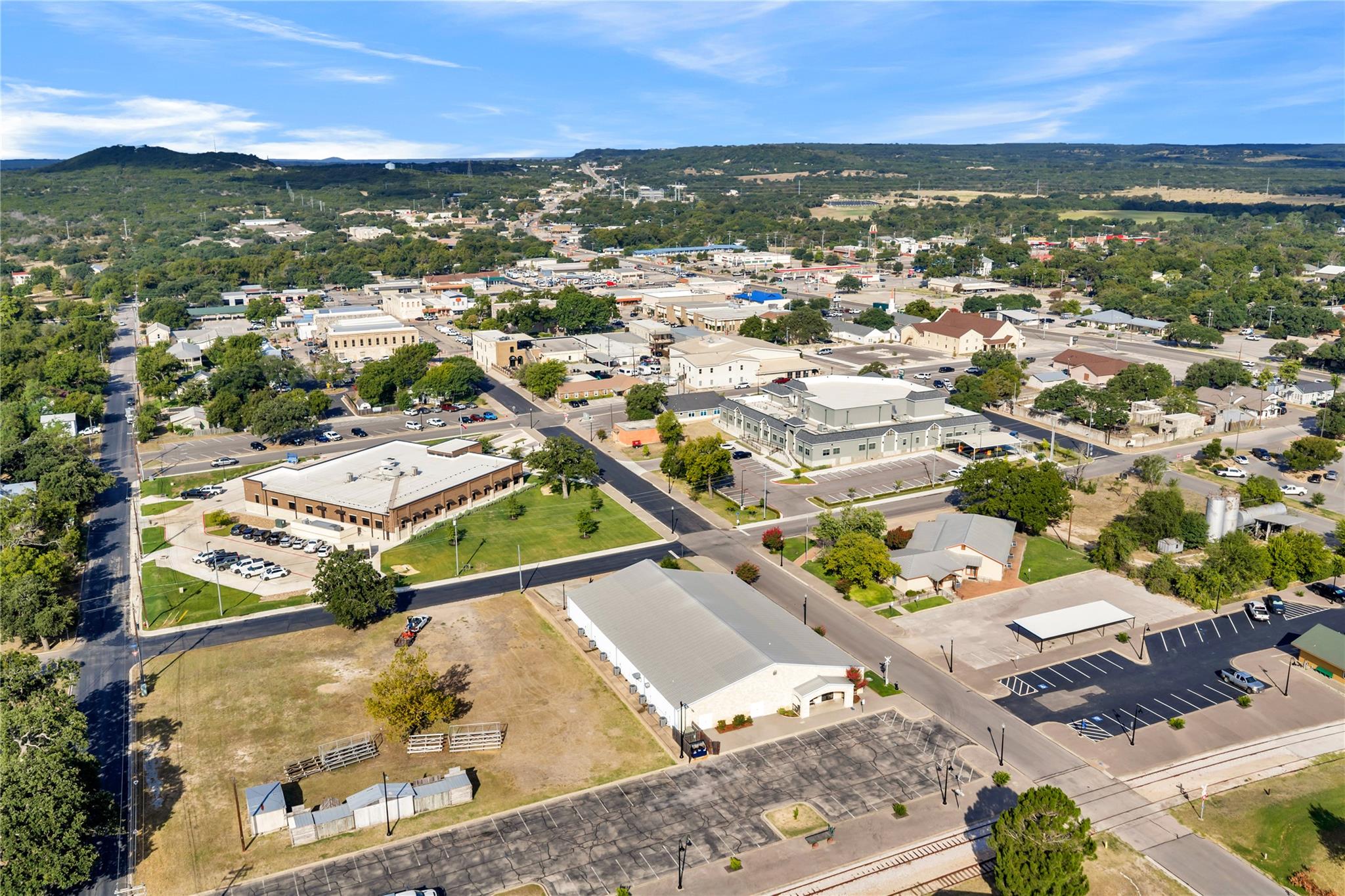 603 Pecan ST, Burnet, TX 78611 photo 3