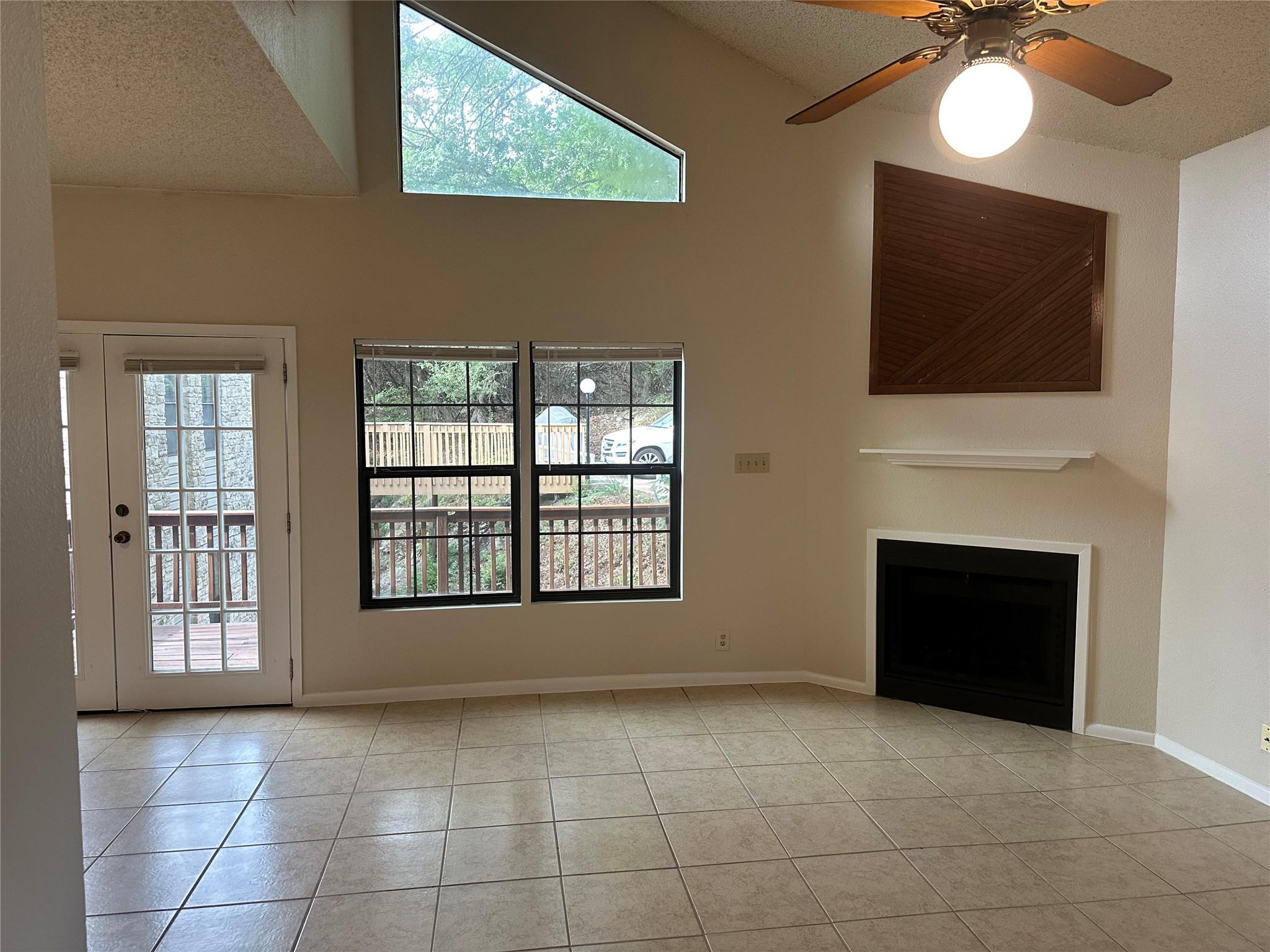 7107 Silver Dale DR #B, Austin, TX 78736 photo 5