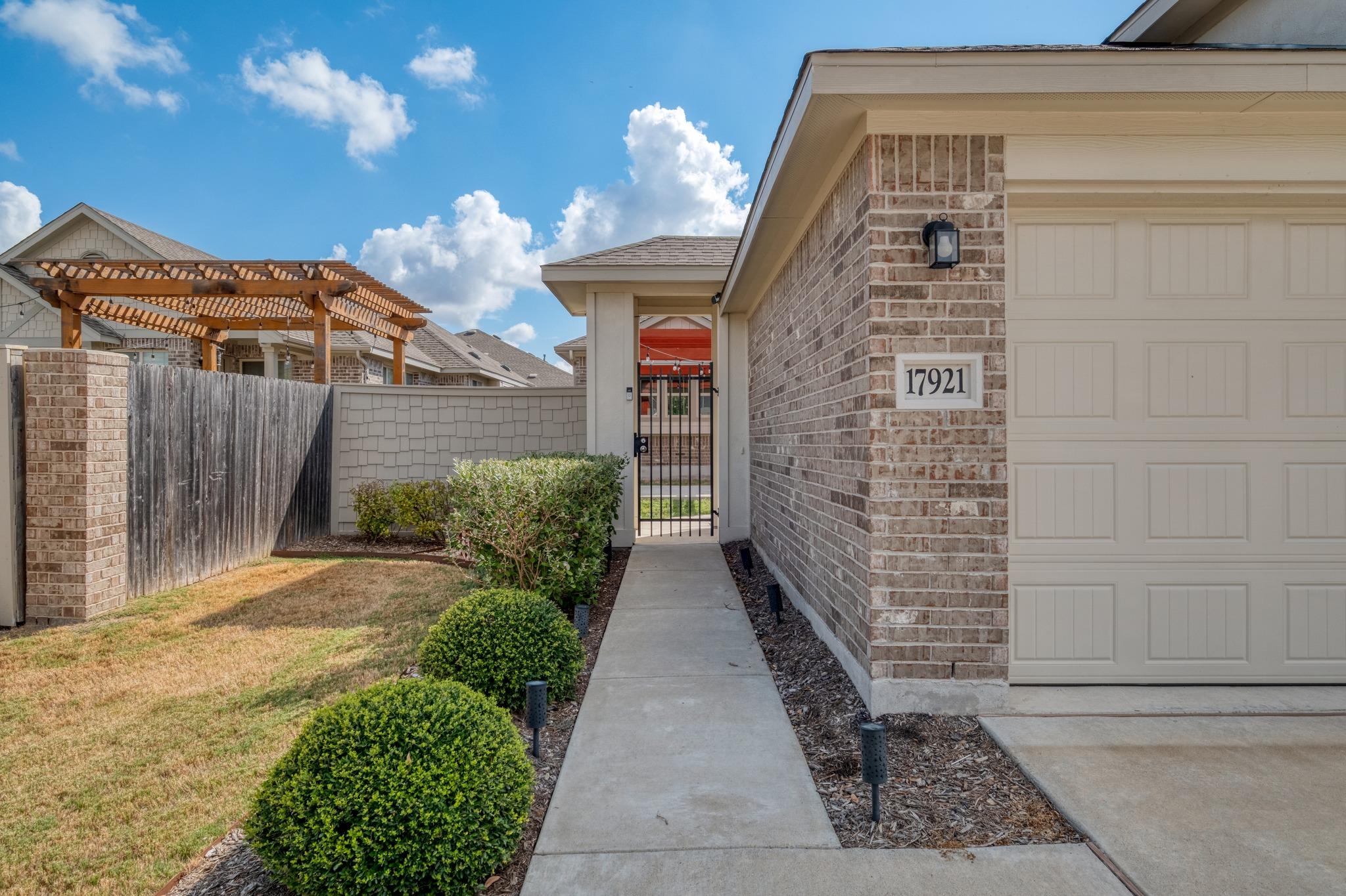 17921 Lungo ST, Pflugerville, TX 78660 photo 4