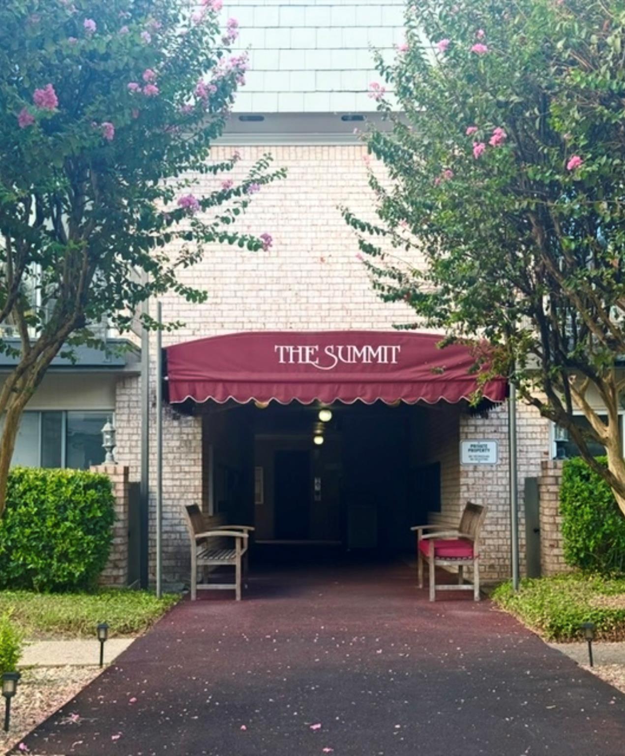 Summit Condo Amd