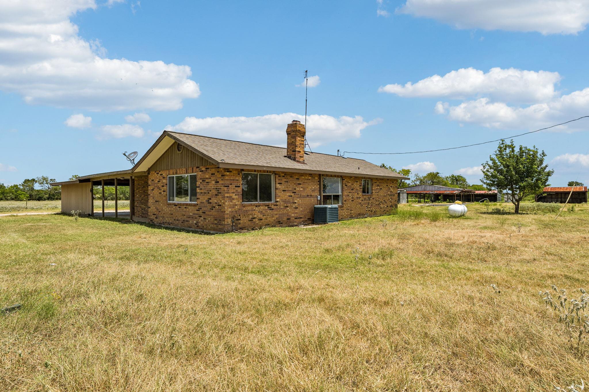 9765 FM 20, Lockhart, TX 78644 photo 3