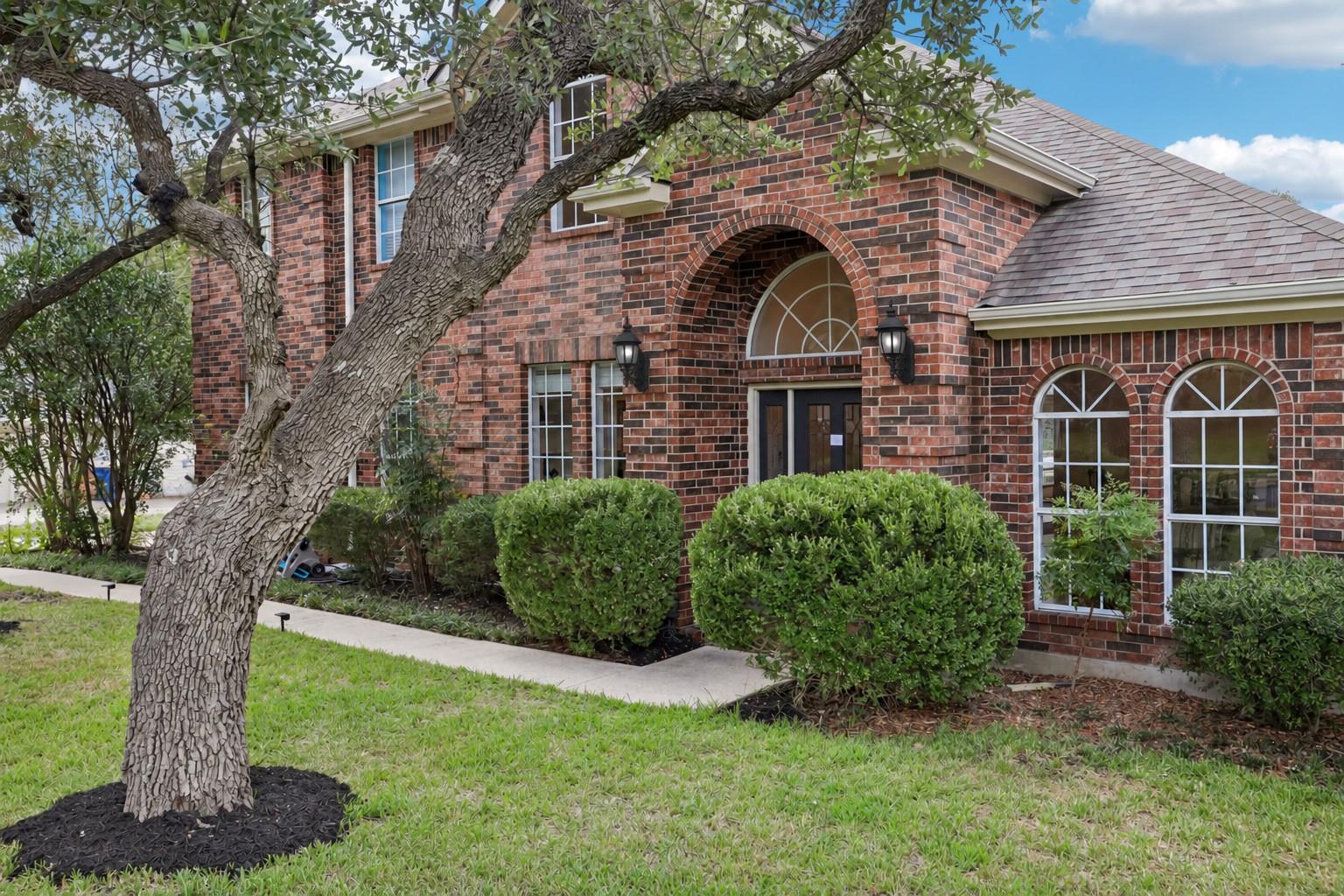 3915 Idalia DR, Austin, TX 78749 photo 3