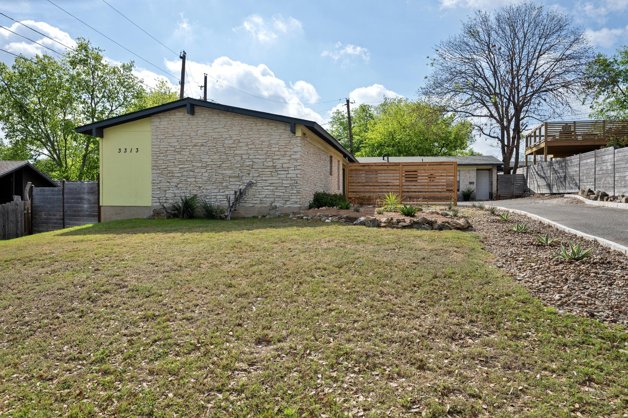 3313 Oak DR, Austin, TX 78704 photo 2