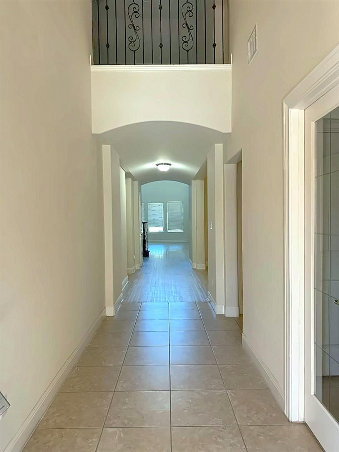4237 Privacy Hedge ST, Leander, TX 78641 photo 2