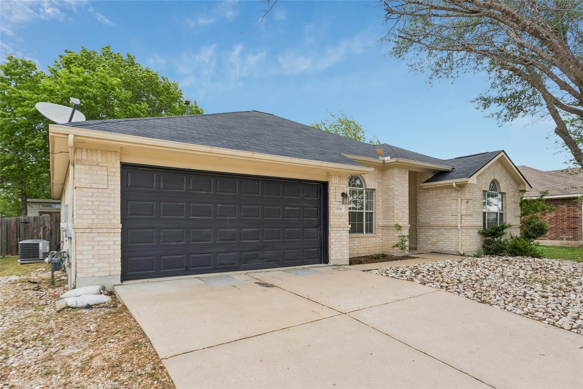 1506 Cosmos WAY, Pflugerville, TX 78660 photo 3