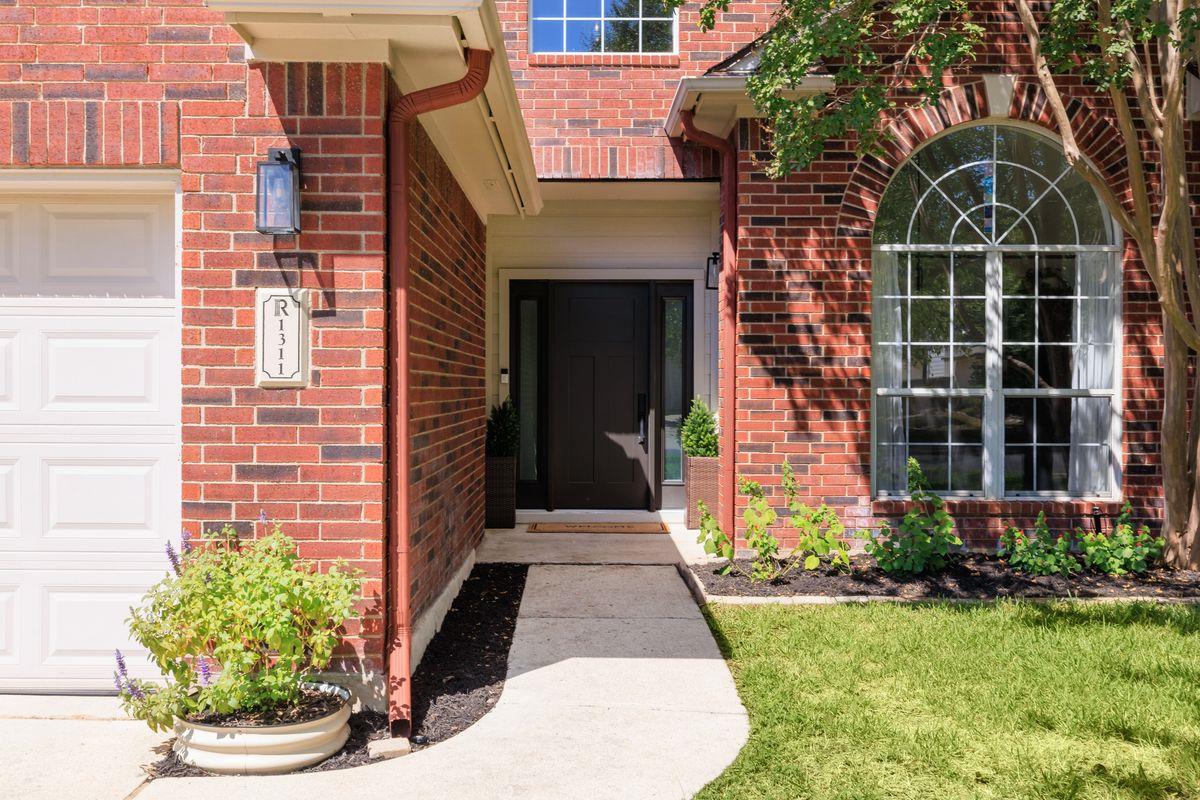 1311 Brighton Bend LN, Cedar Park, TX 78613 photo 3