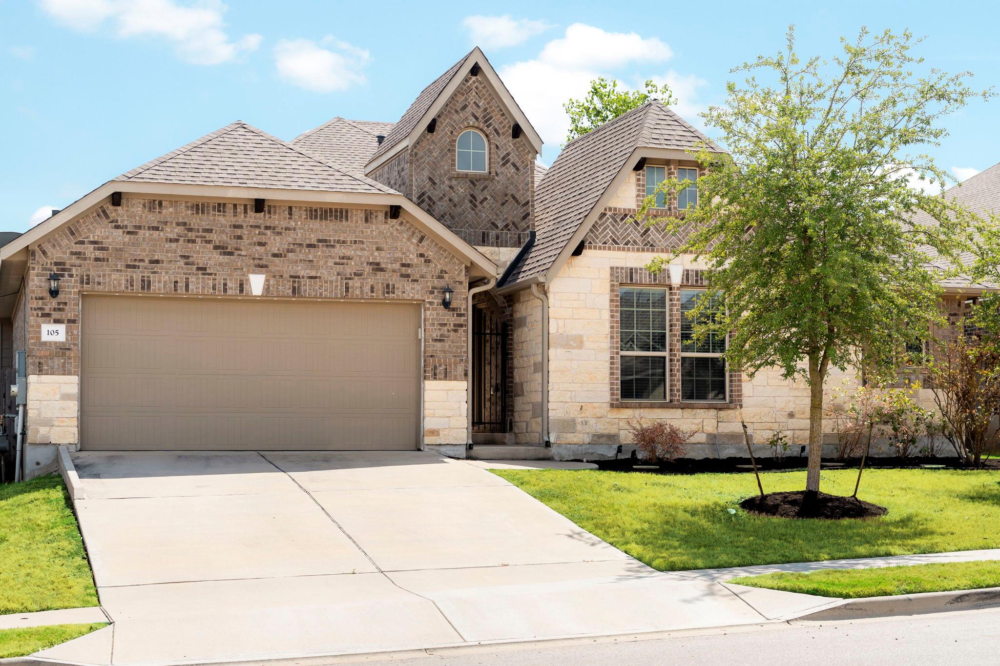 105 Highfield ST, Hutto, TX 78634 photo 3