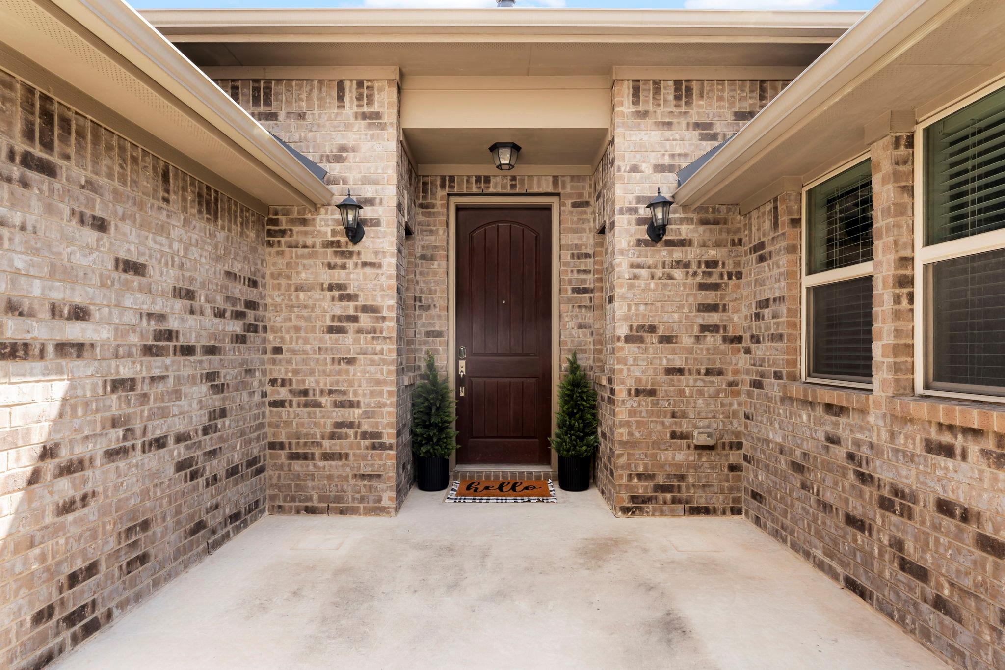 105 Highfield ST, Hutto, TX 78634 photo 4