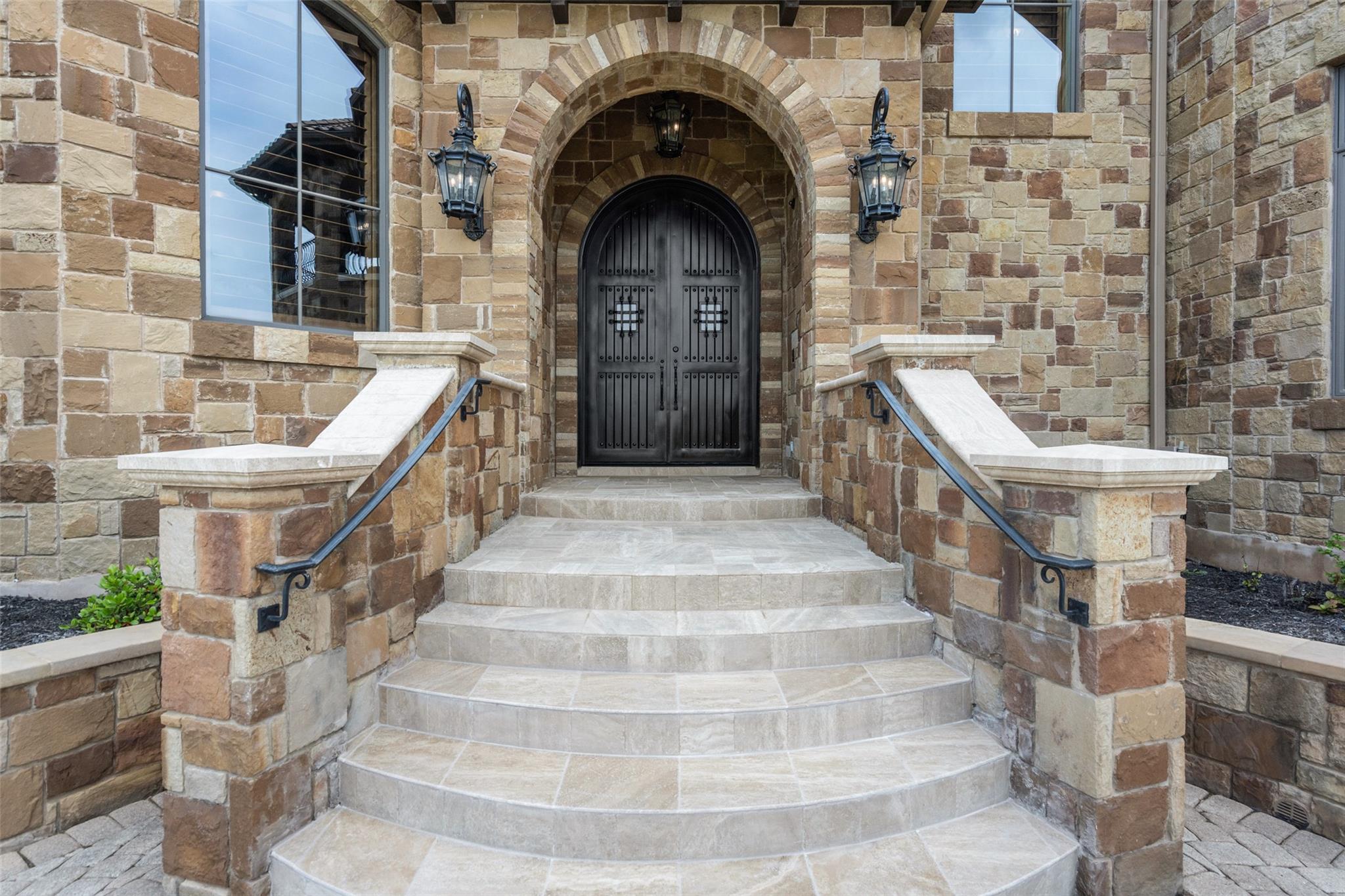 210 Costa Bella DR, Austin, TX 78734 photo 4