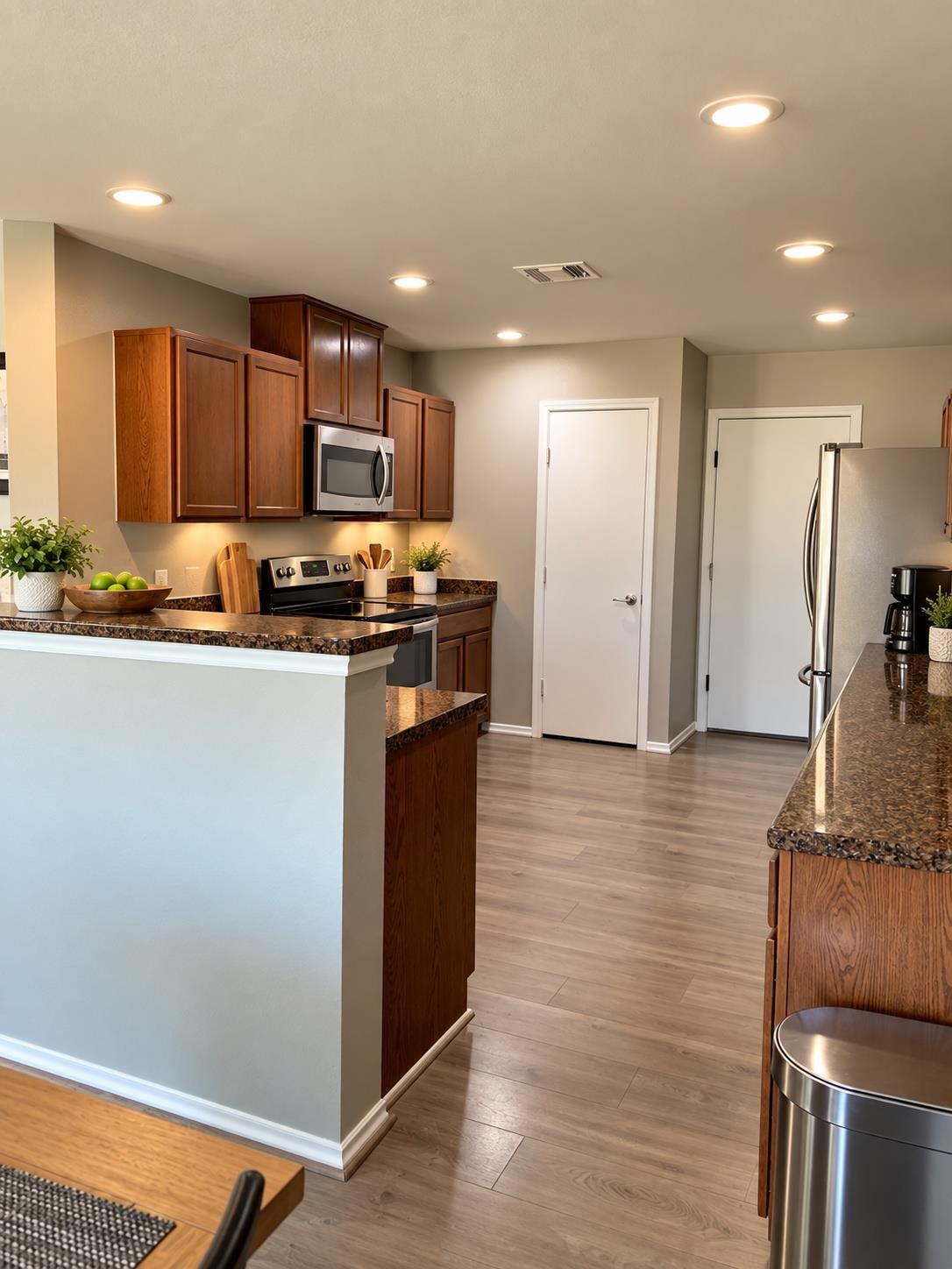 10924 Roderick Lawson LN, Austin, TX 78754 photo 2