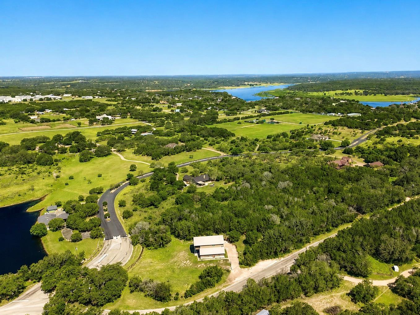 112 Ridge Harbor DR, Spicewood, TX 78669 photo 2