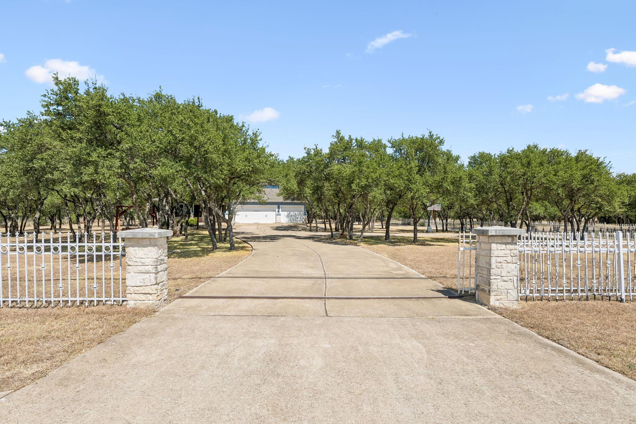 501 Lone Star DR, Cedar Park, TX 78613 photo 2