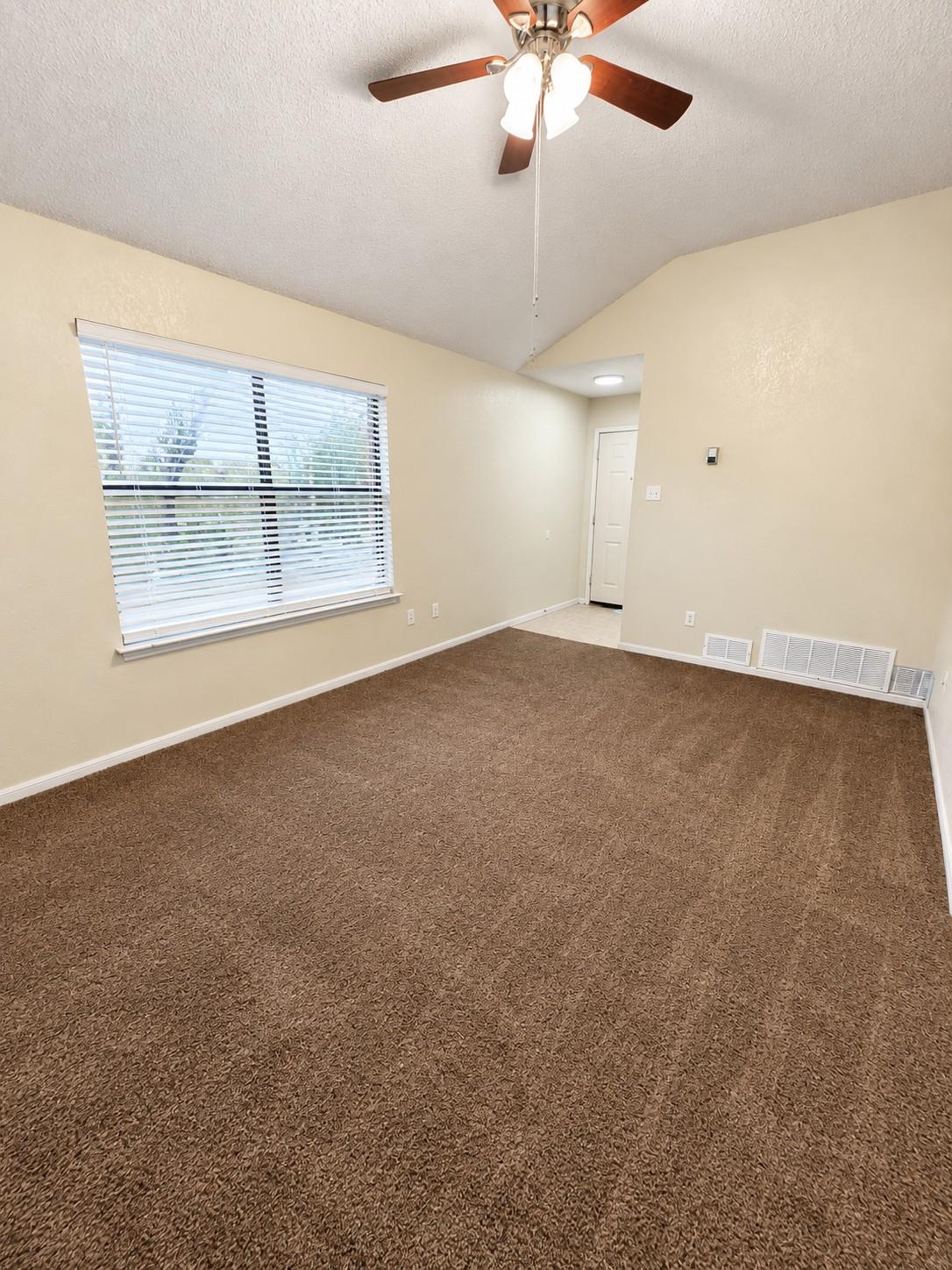 105 Northern Dove LN #B, Copperas Cove, TX 76522 photo 5