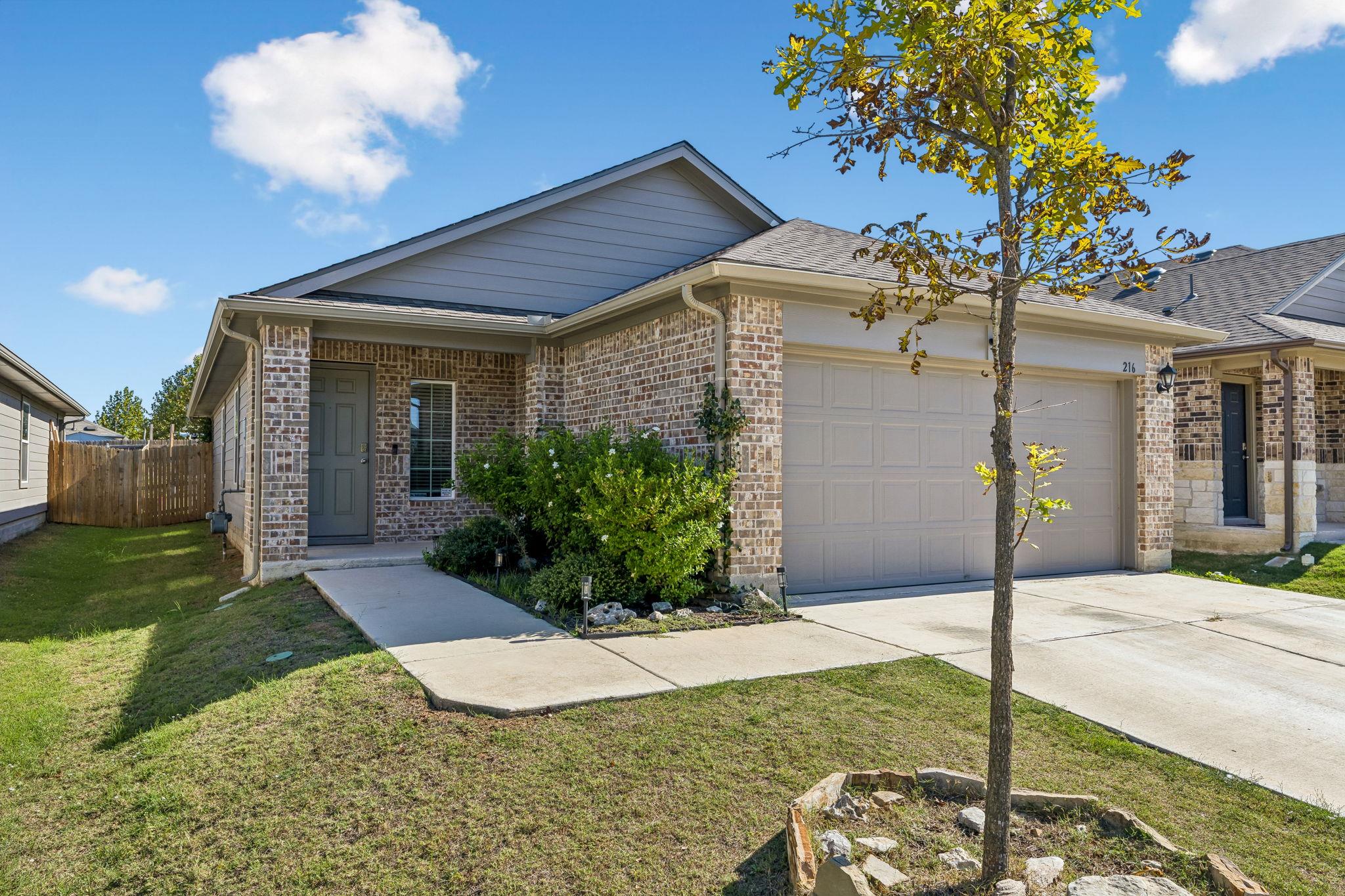216 Dorchester DR, Uhland, TX 78640 photo 2