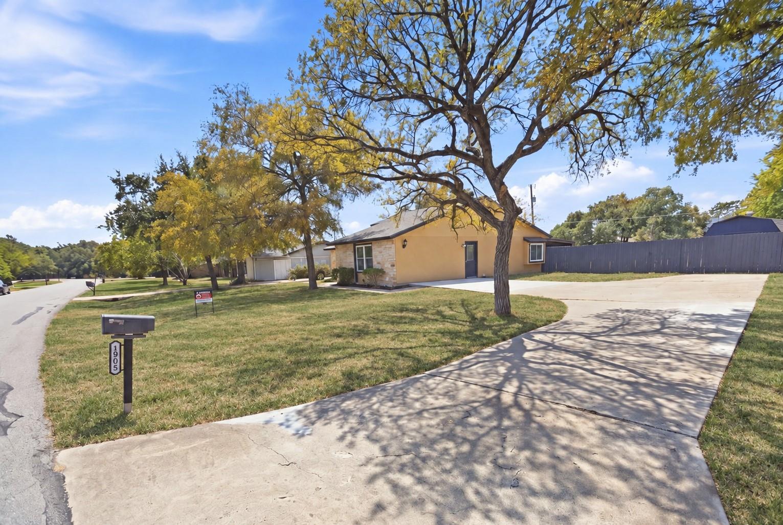 1903 West DR, Leander, TX 78641 photo 3