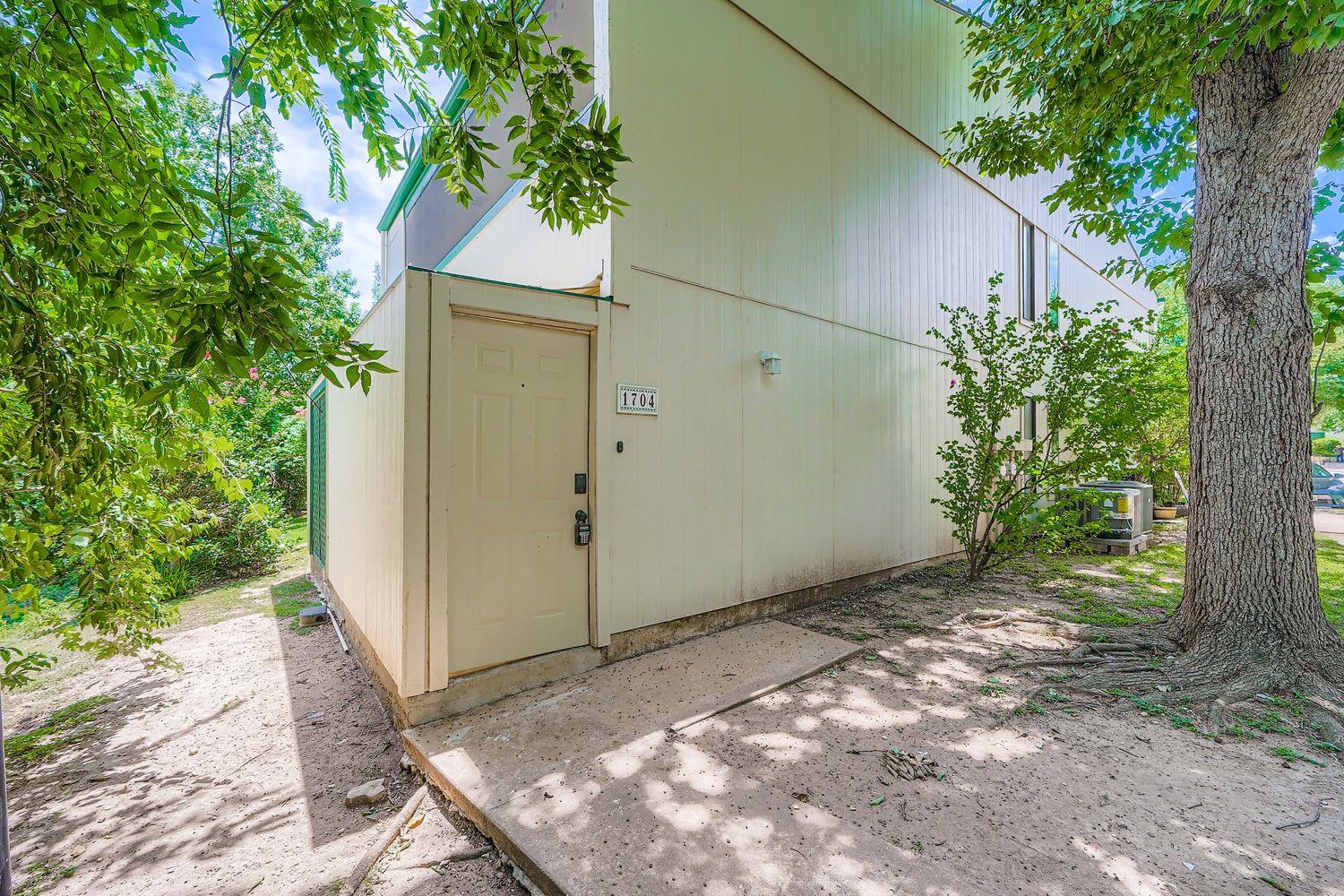 6718 Silvermine DR #1704, Austin, TX 78736 photo 3