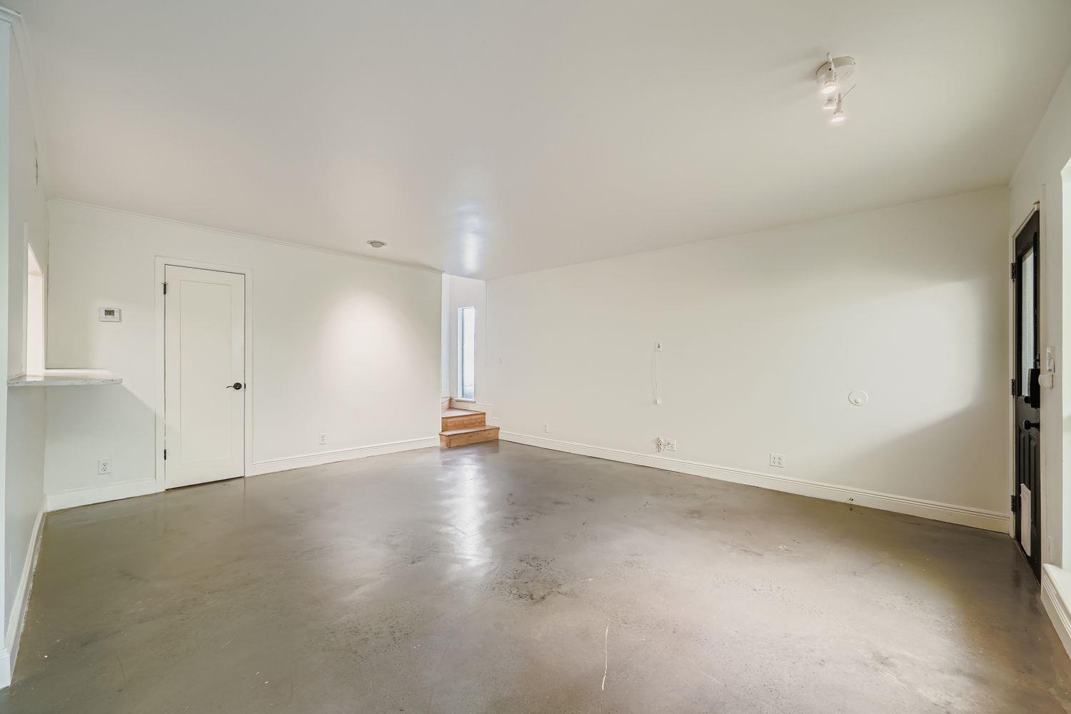 6718 Silvermine DR #1704, Austin, TX 78736 photo 5