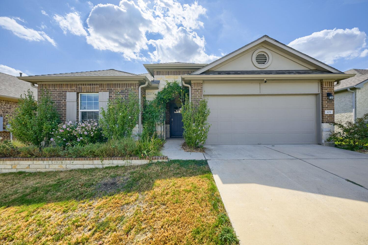 109 Moravia RD, Georgetown, TX 78626 photo 2