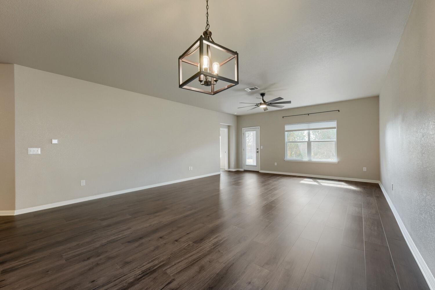 109 Moravia RD, Georgetown, TX 78626 photo 5