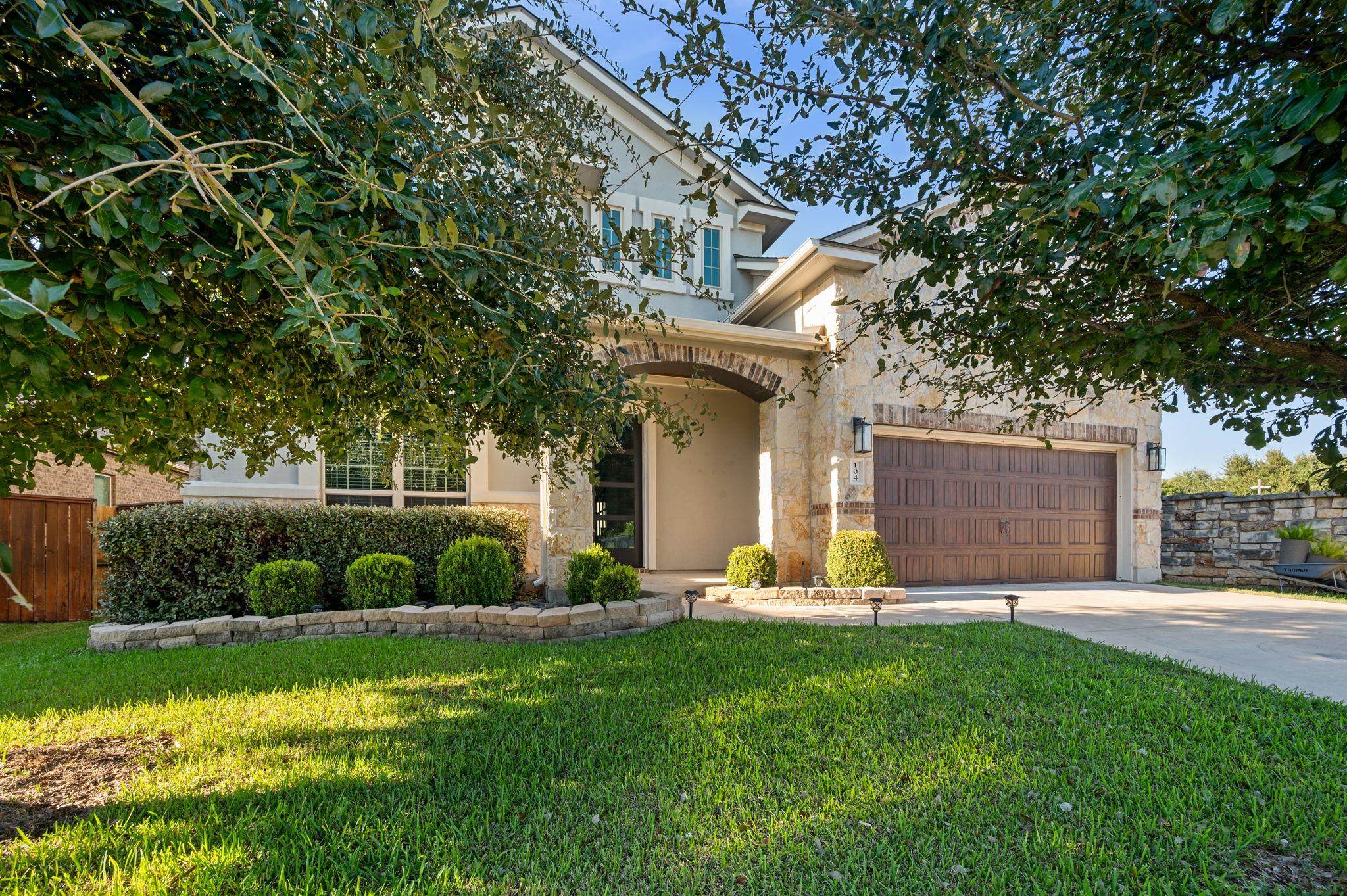 104 Cross Timbers DR, Georgetown, TX 78628 photo 3