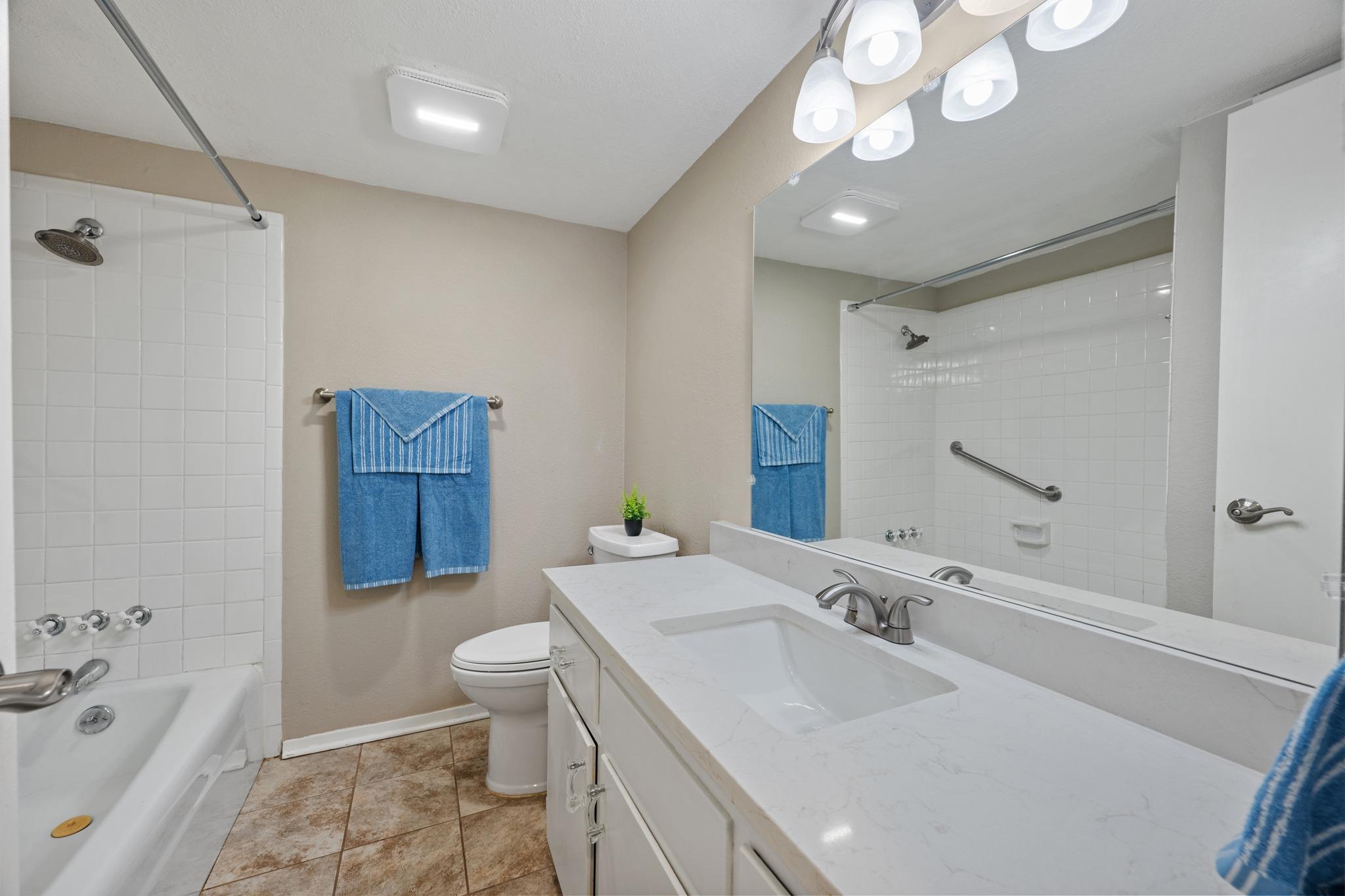 2425 Ashdale DR #29, Austin, TX 78757 photo 5