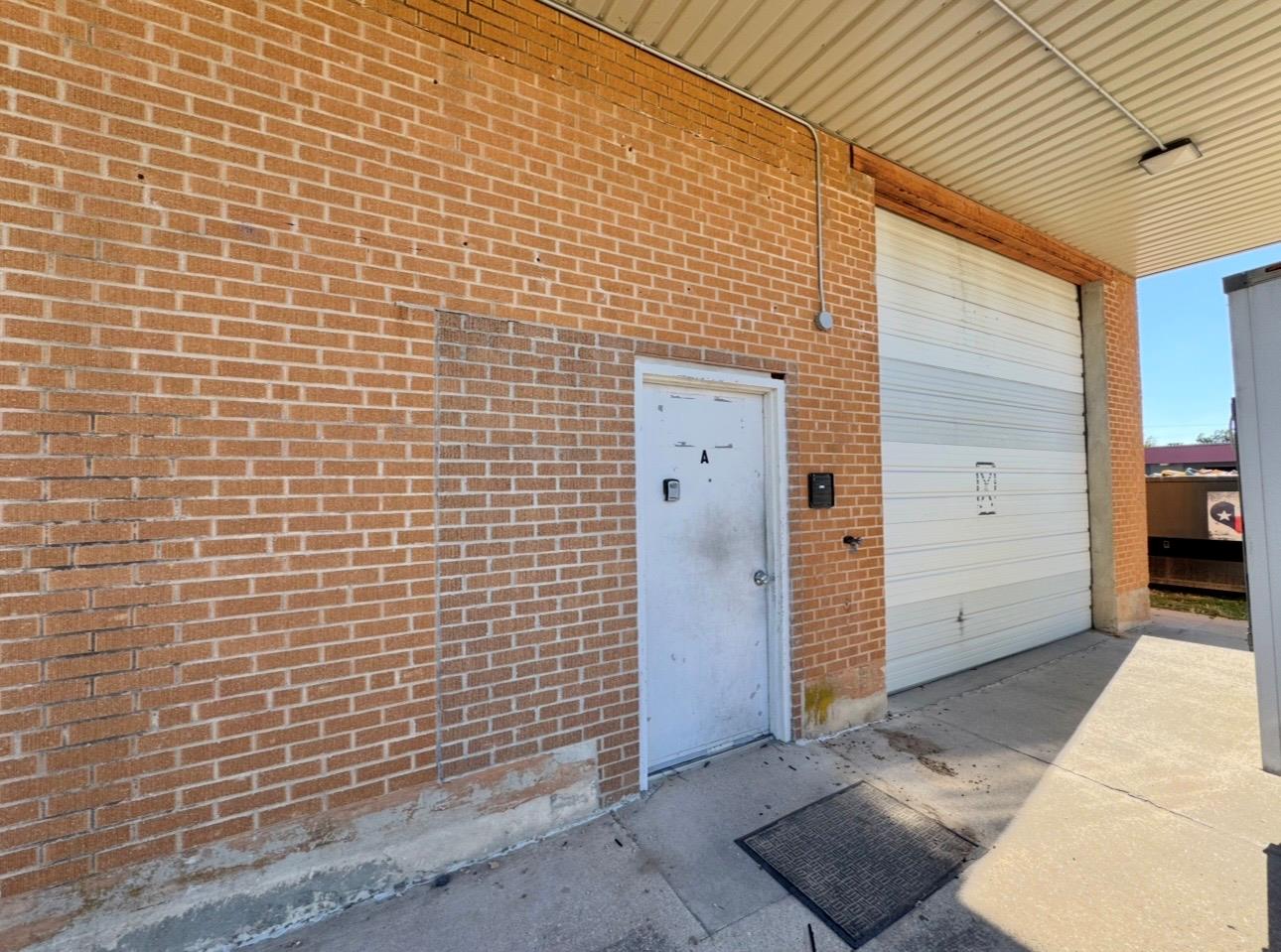 205 Main ST #A, Elgin, TX 78621 photo 3