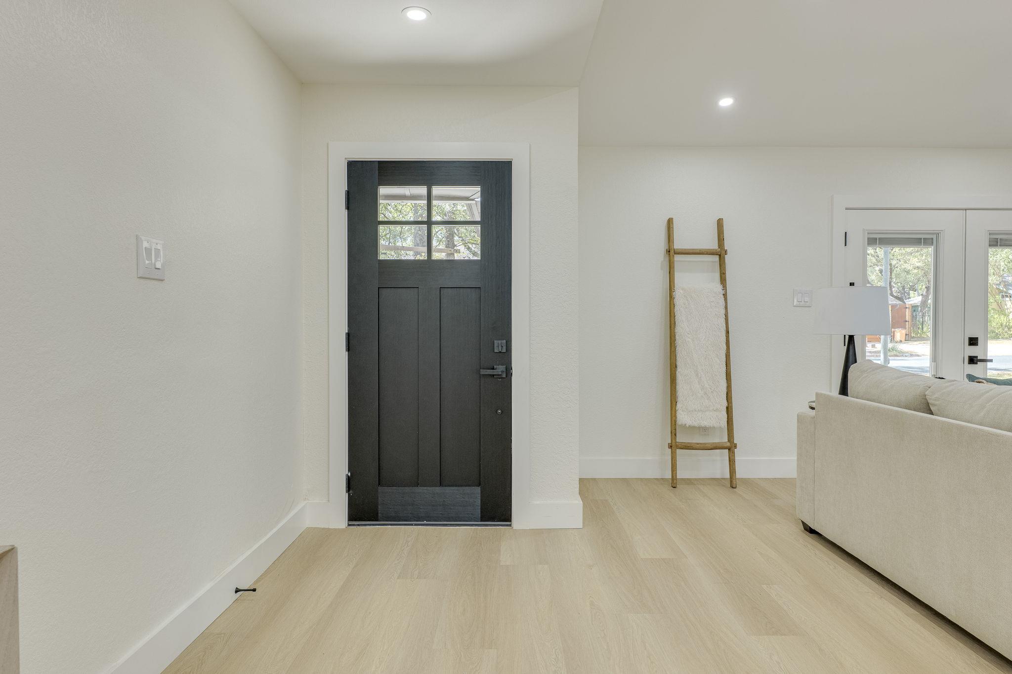 8909 Texas Sun DR, Austin, TX 78748 photo 2