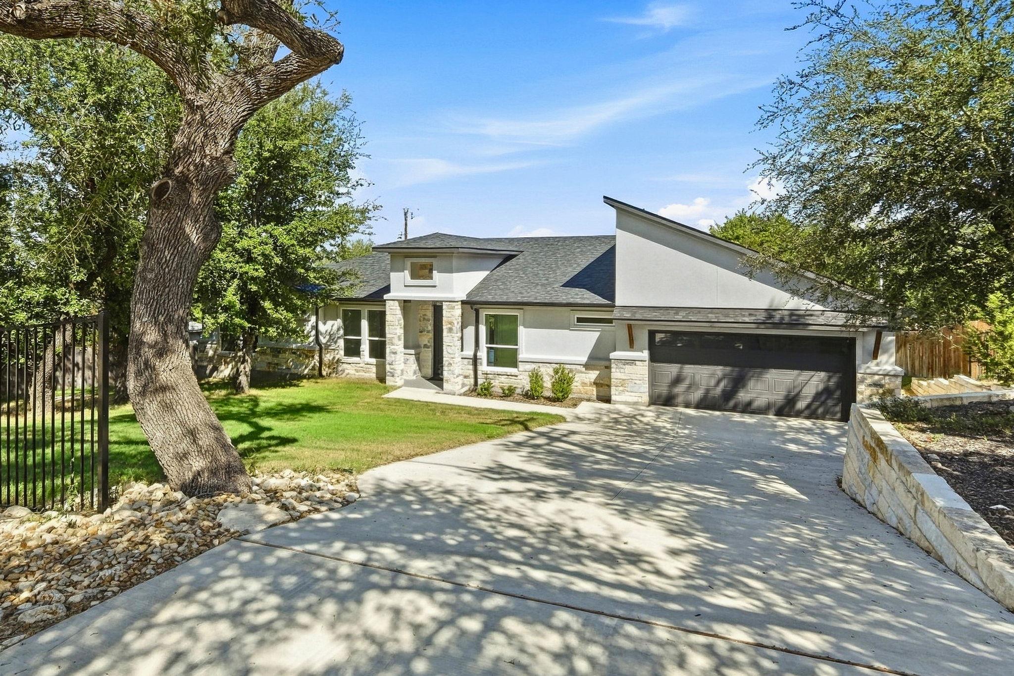 20302 Boggy Ford RD, Lago Vista, TX 78645 photo 2