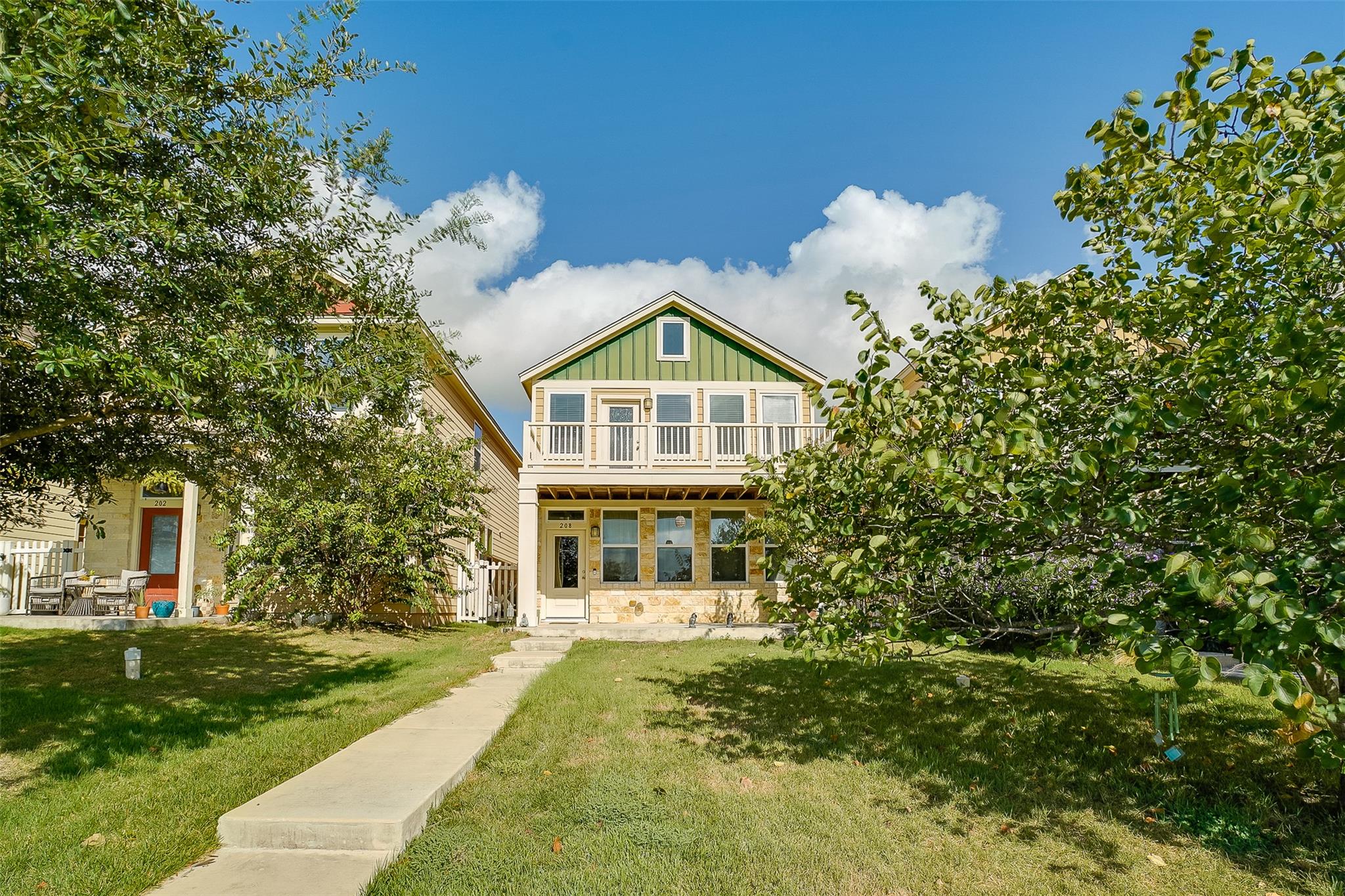 208 Martha LN, Kyle, TX 78640 photo 2