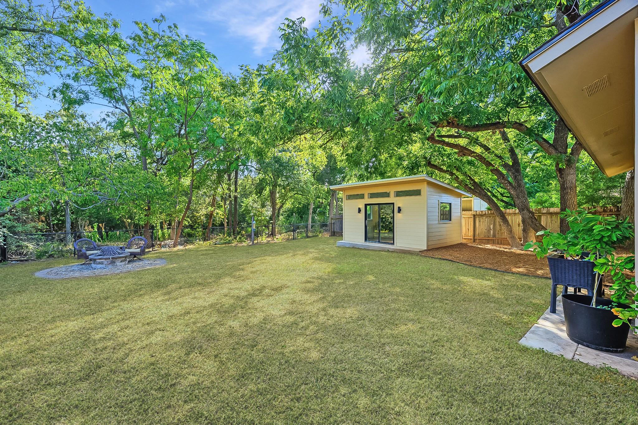 5005 Ganymede DR, Austin, TX 78727 photo 4