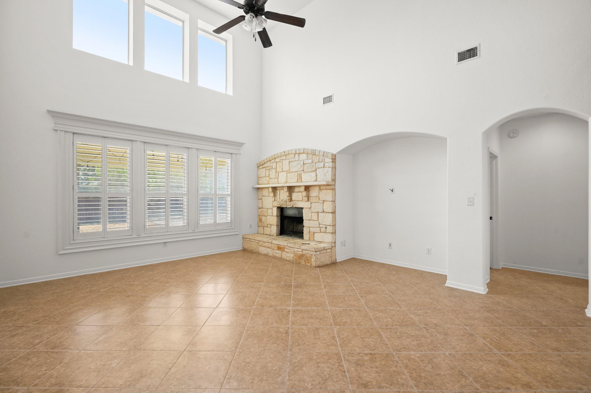 18905 Canyon Sage LN, Pflugerville, TX 78660 photo 2