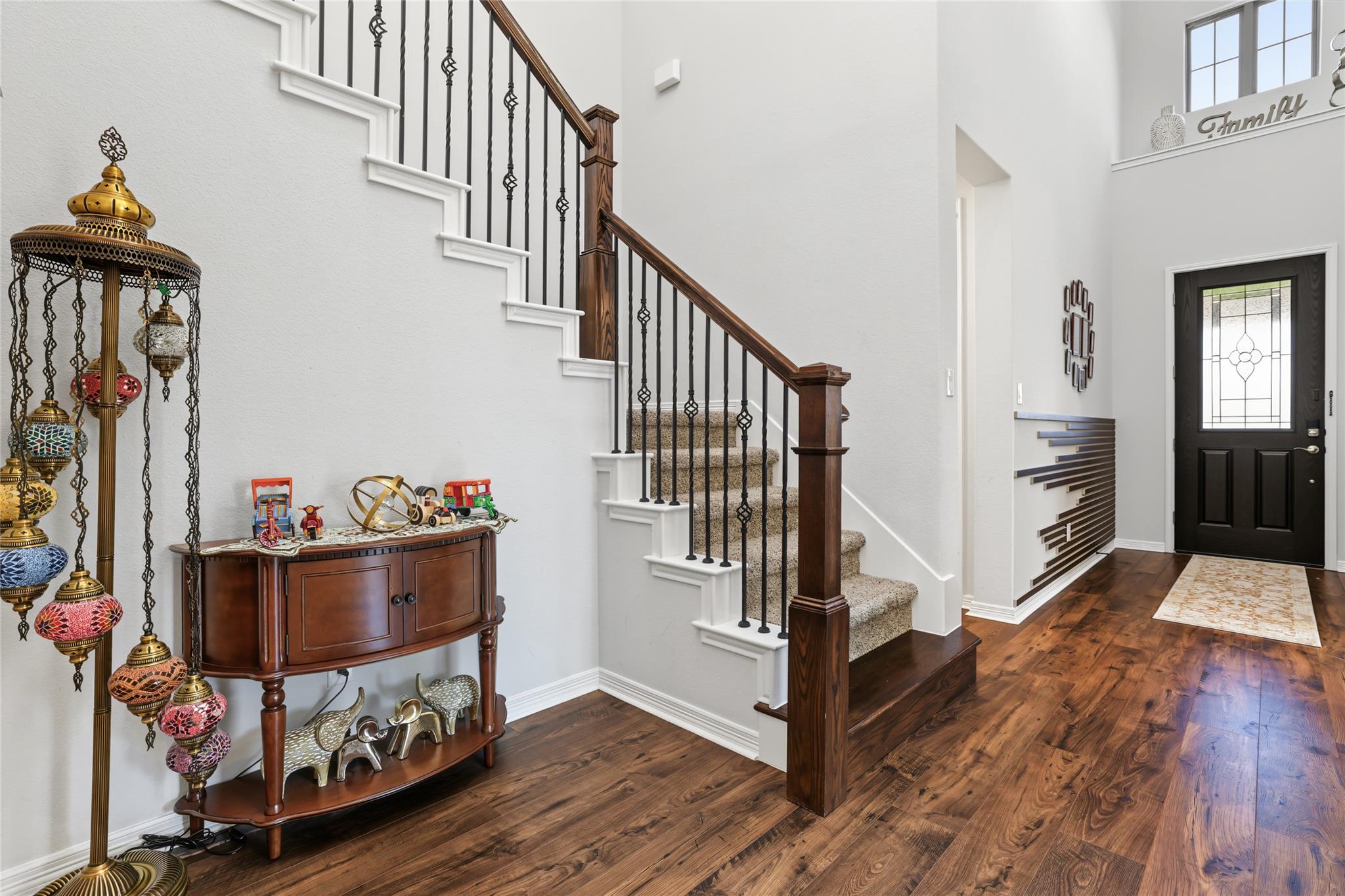1661 Cardinal LN, Round Rock, TX 78681 photo 5