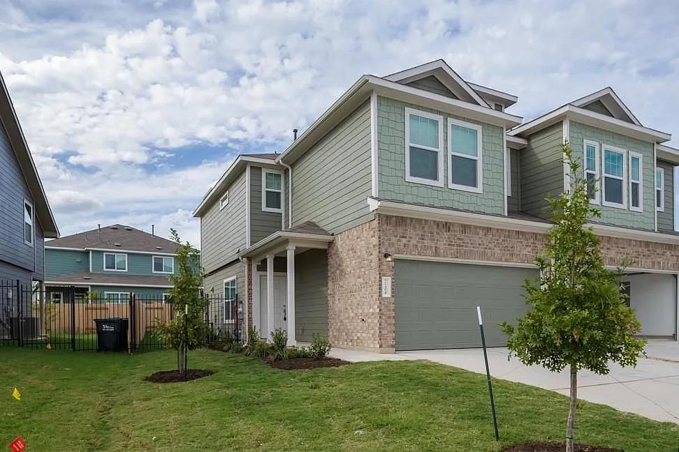 7104 Spotted Leaf WAY, Del Valle, TX 78617 photo 2