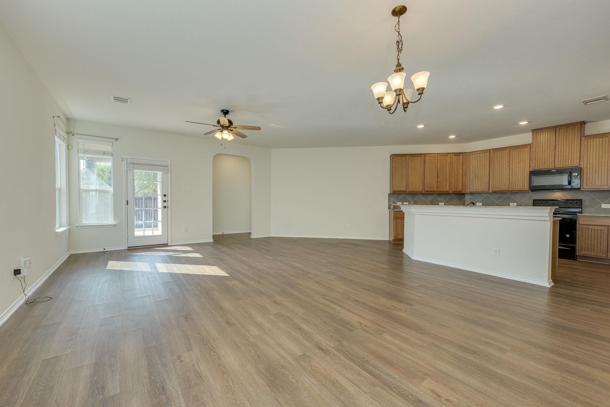 17006 Gibbons PATH, Round Rock, TX 78664 photo 2
