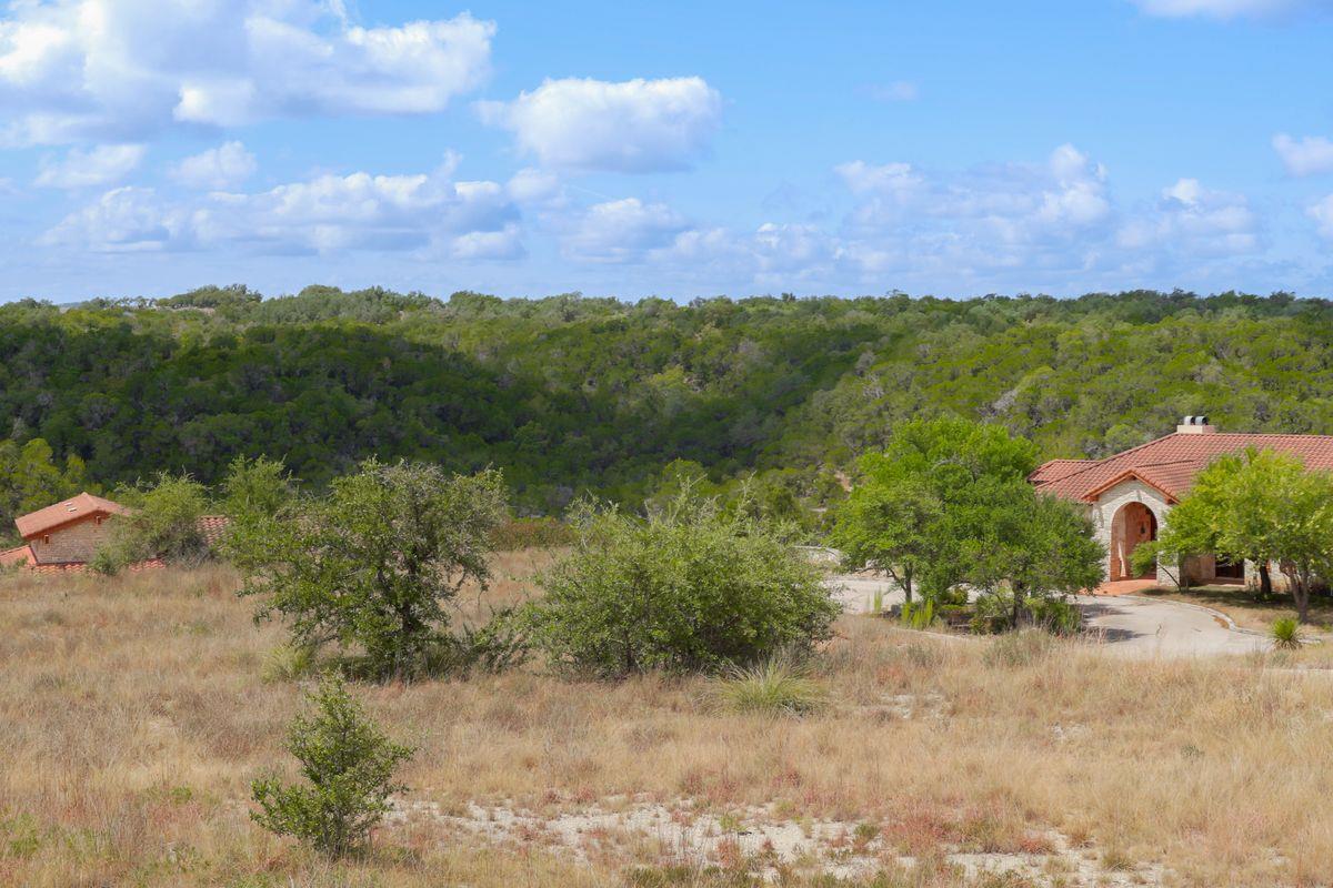 19201 Moreh Peak PASS, Austin, TX 78738 photo 2