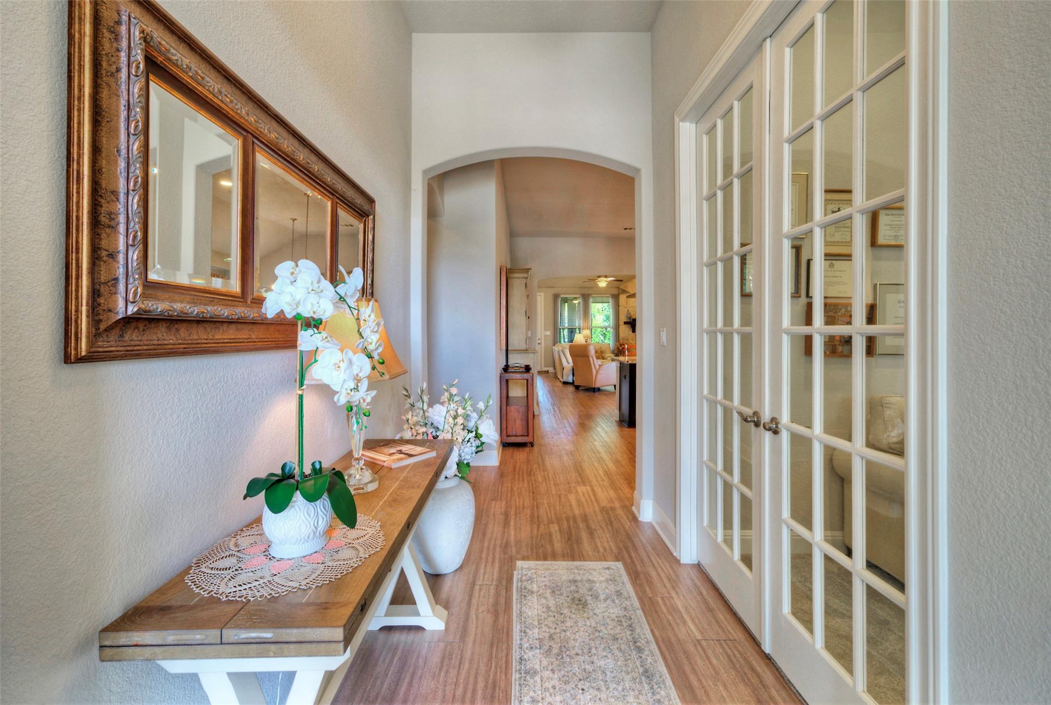 112 Senna DR, Dripping Springs, TX 78620 photo 2