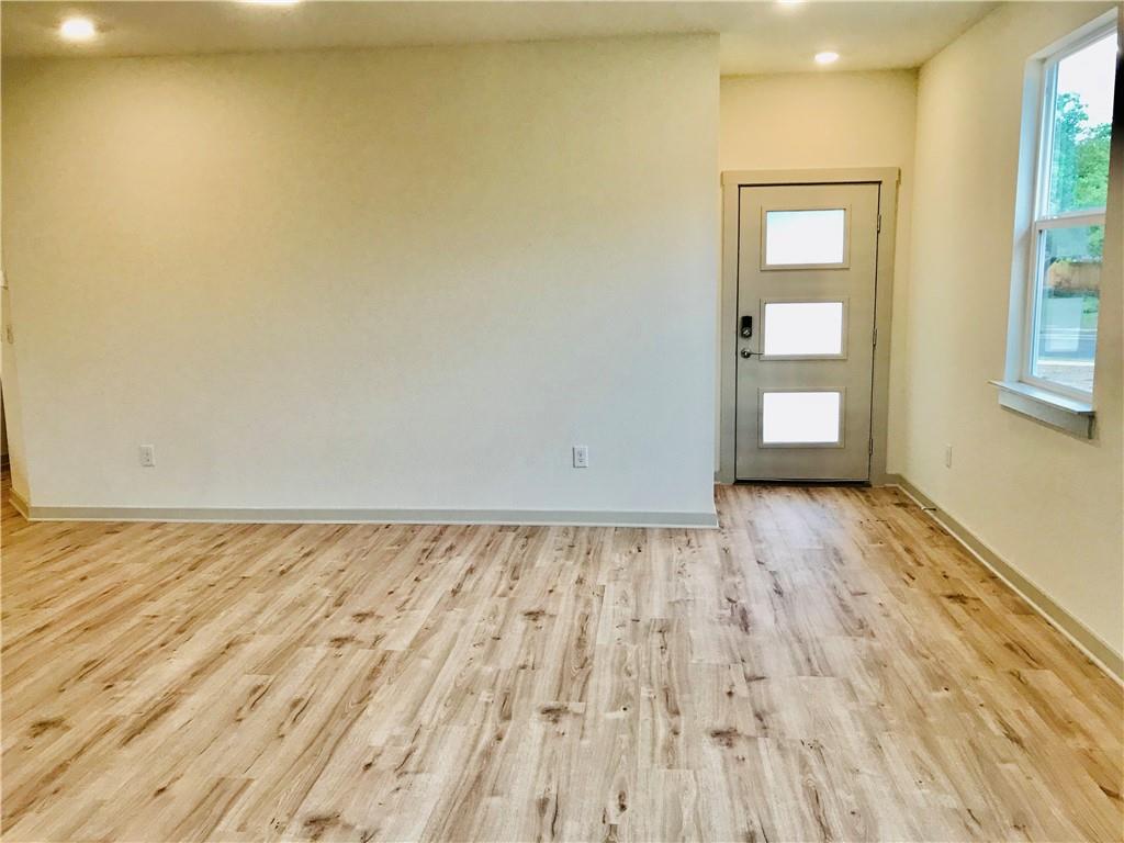 224 Centuryplant RD, Leander, TX 78641 photo 4