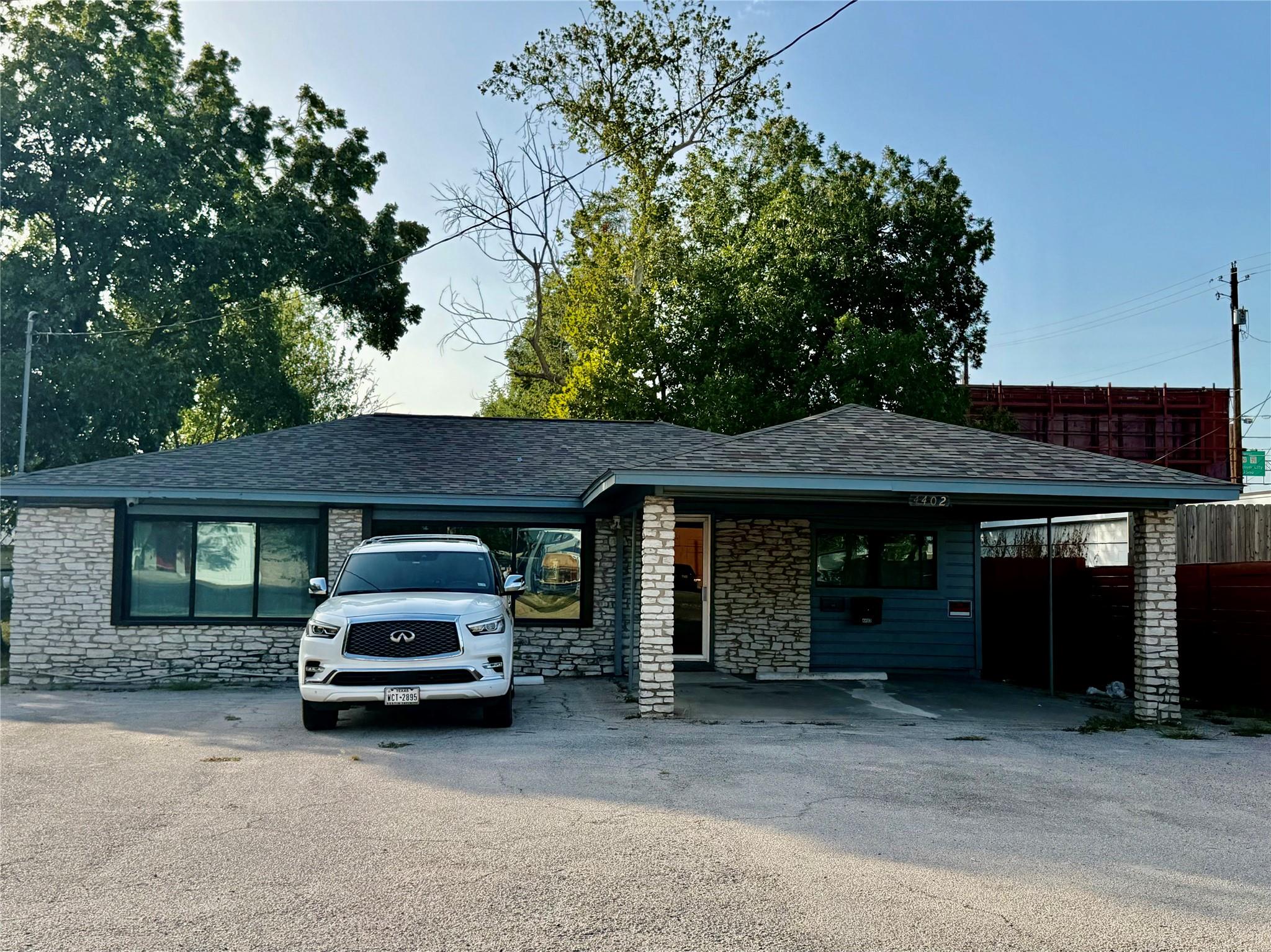 Ford Place 01