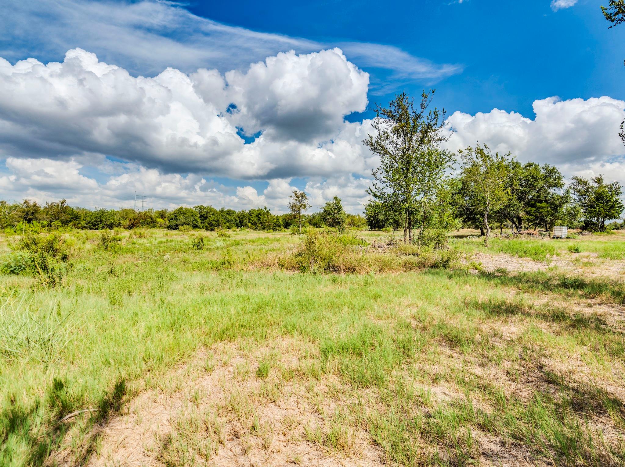 120 Hillcrest LN, Dale, TX 78616 photo 3